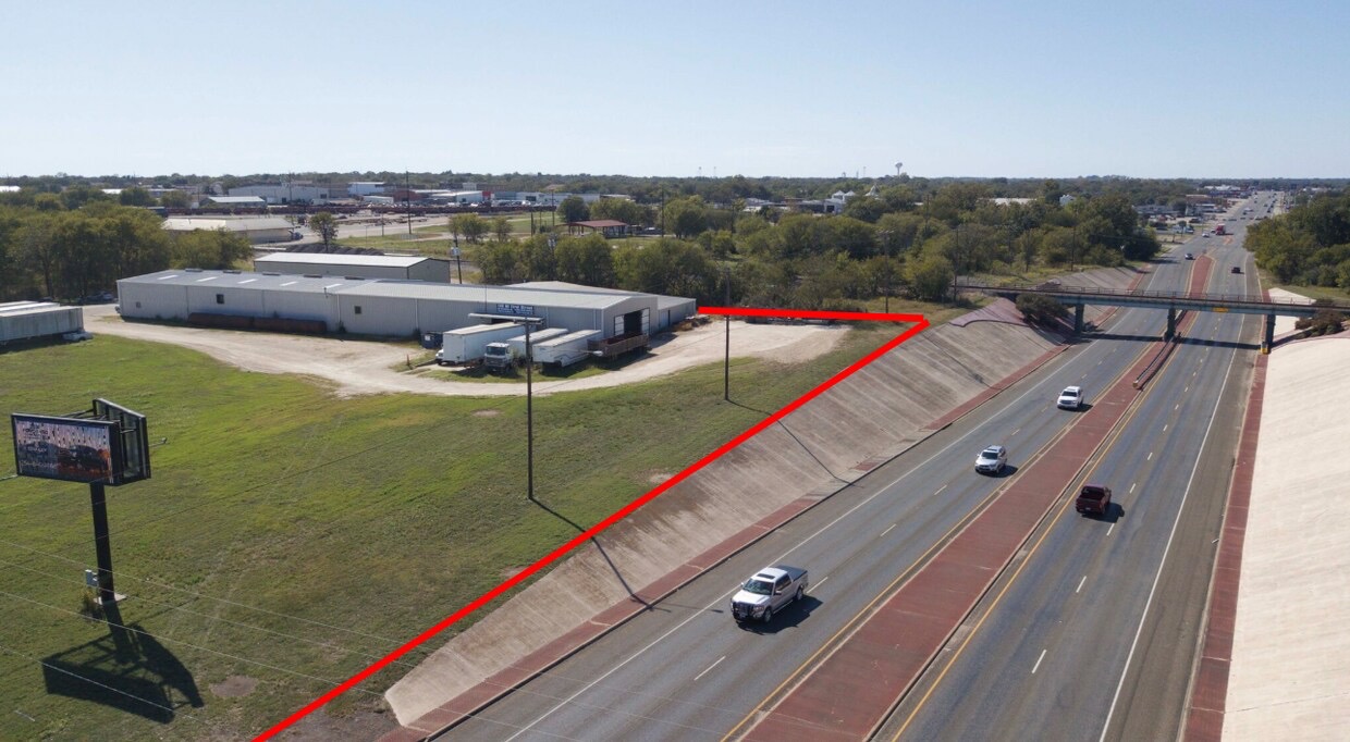 main property photo 3