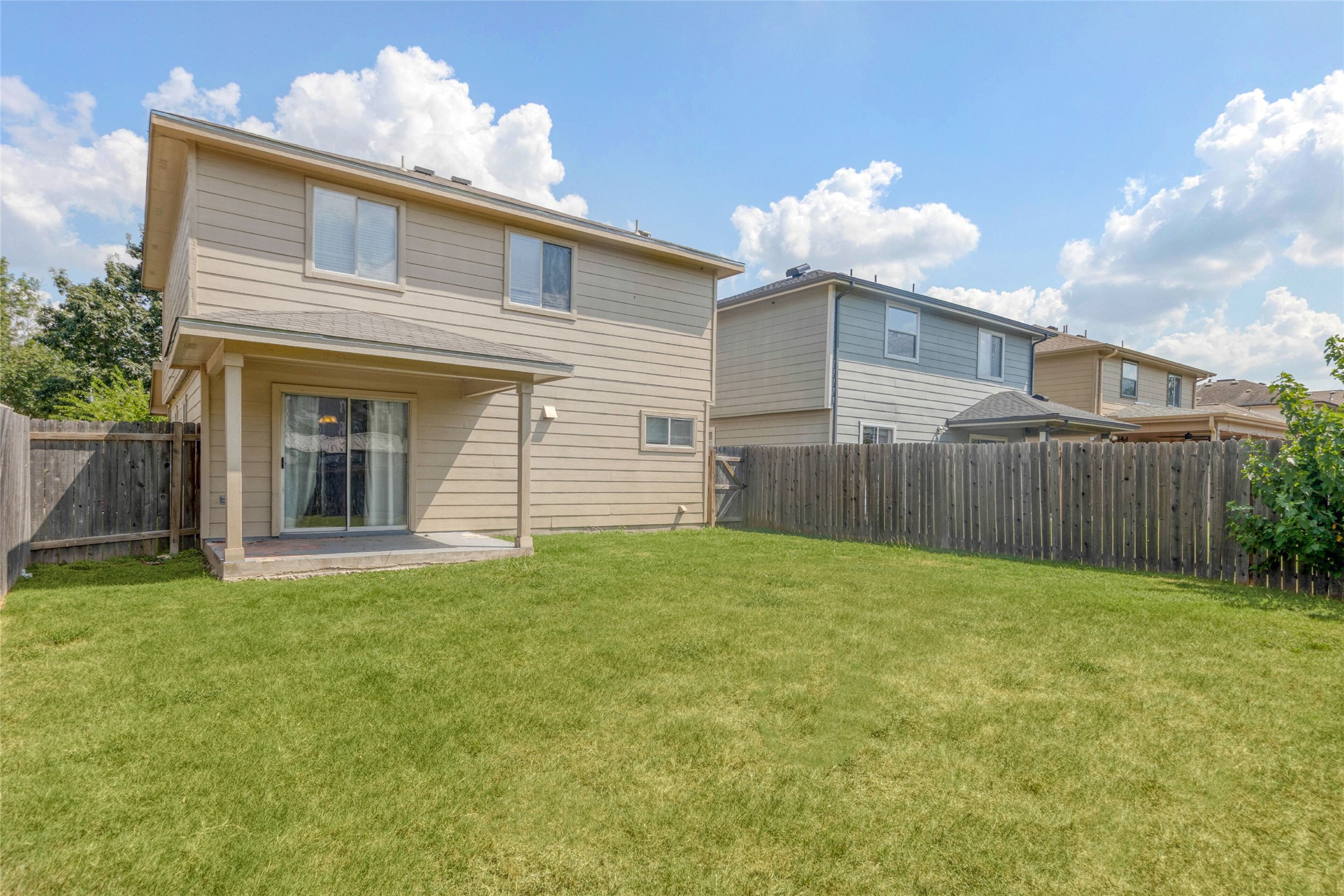 main property photo 22