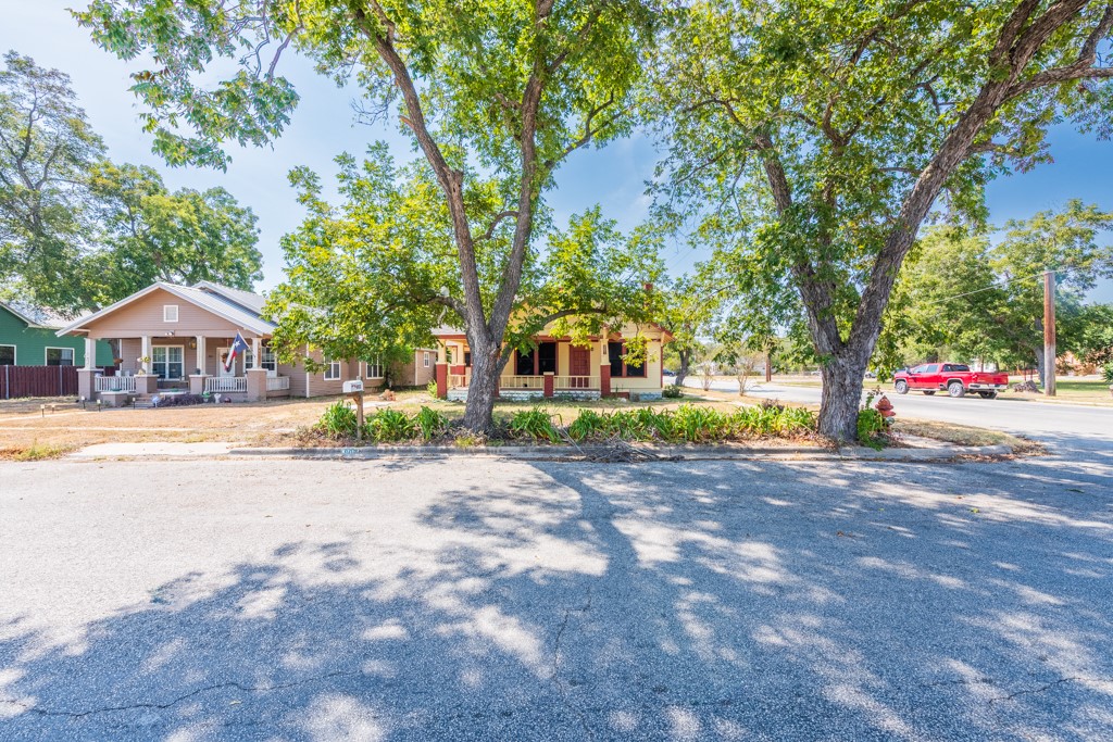 main property photo 29