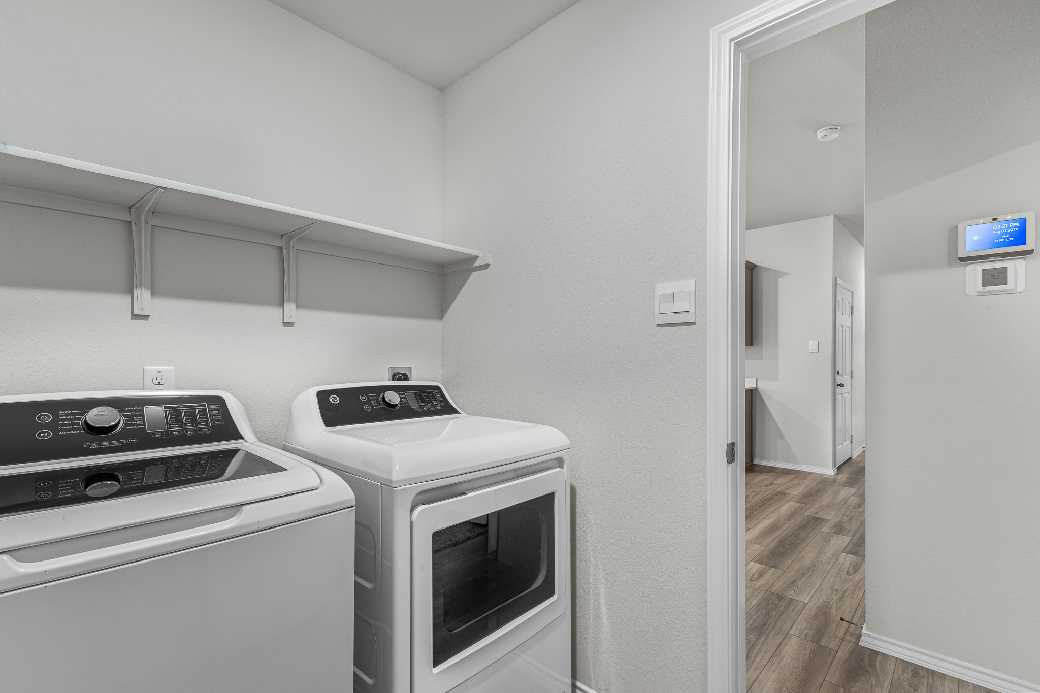 main property photo 18