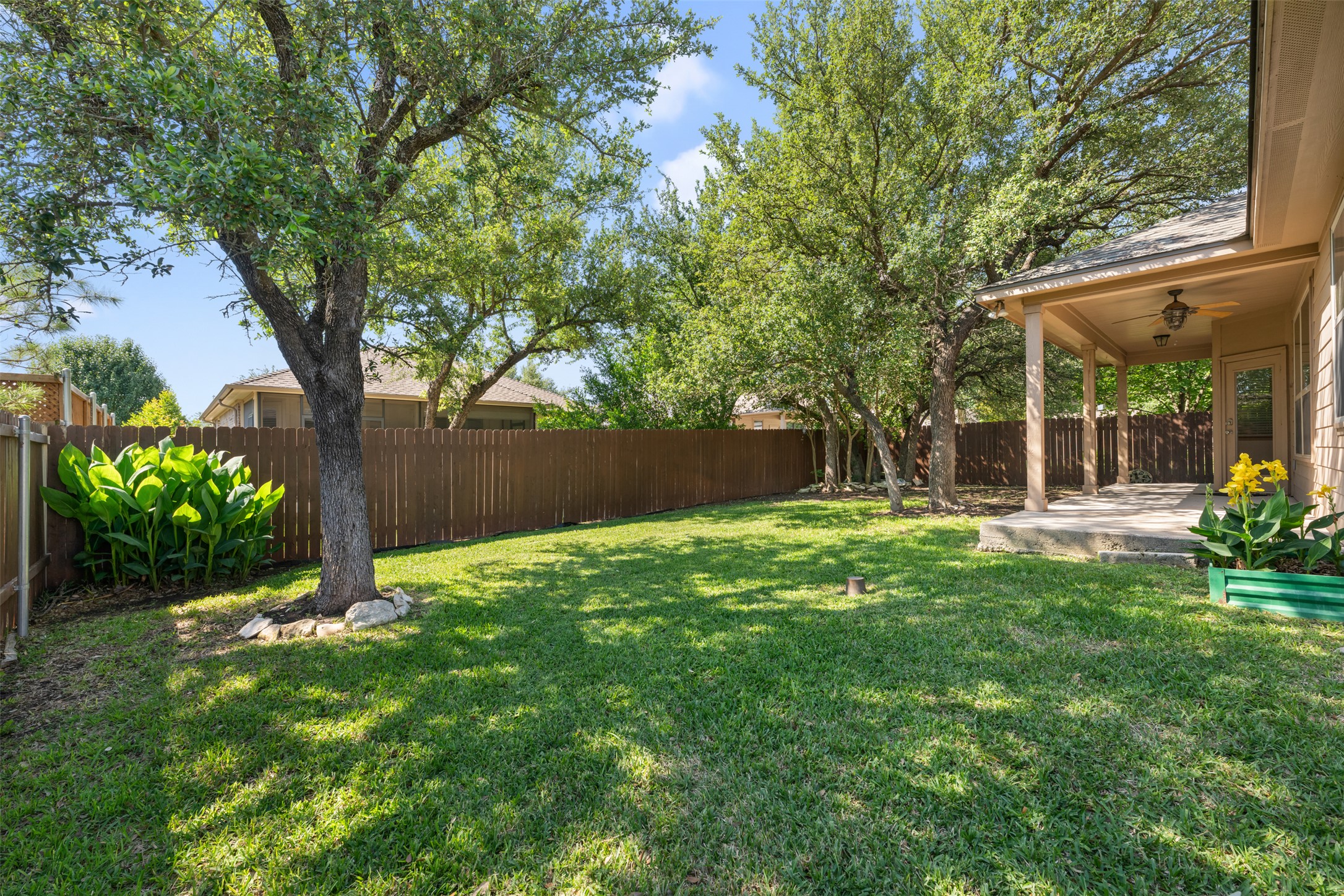 main property photo 37
