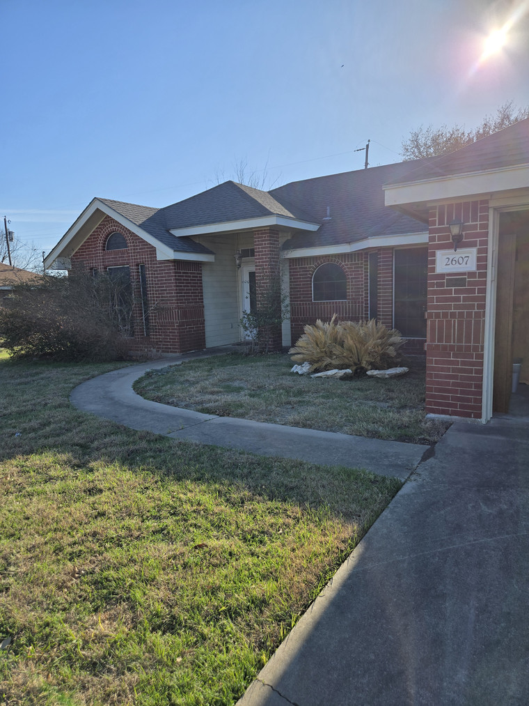 main property photo 1