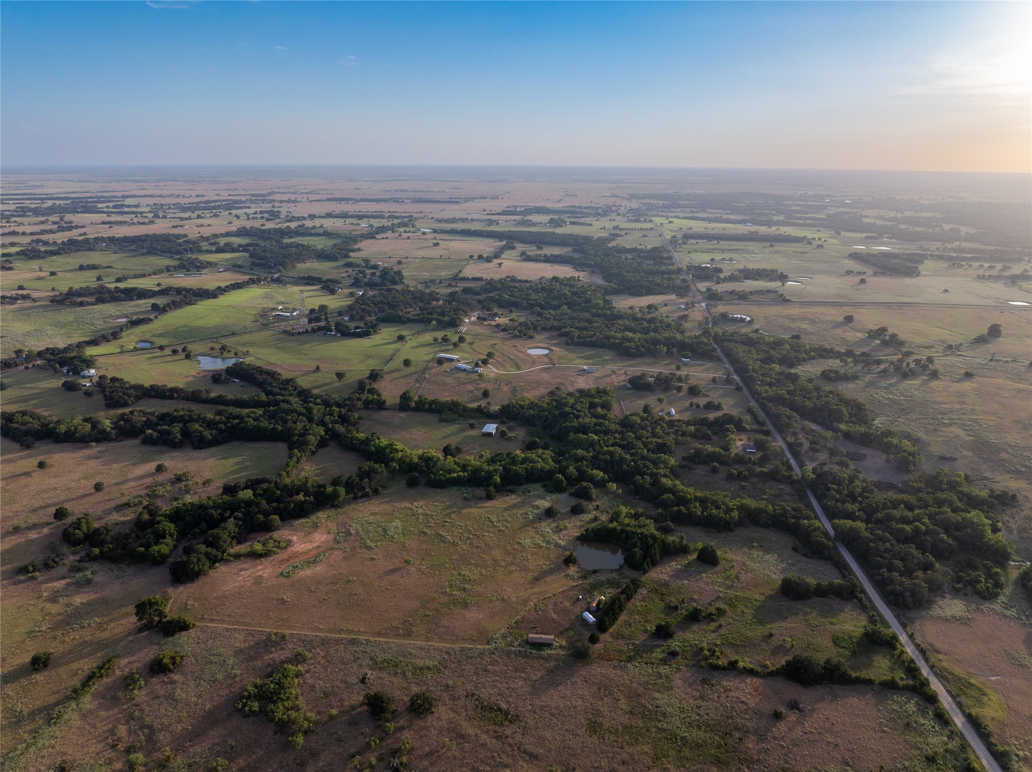 main property photo 28