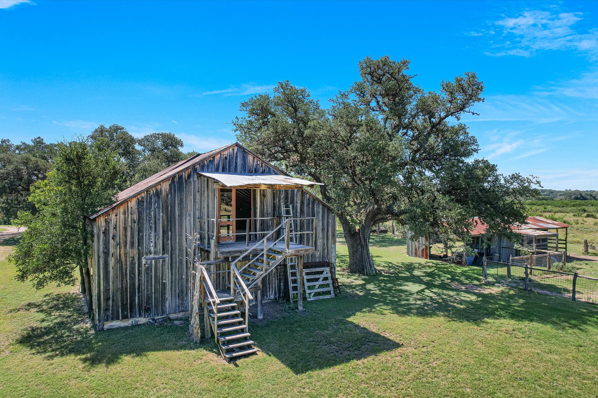 main property photo 37