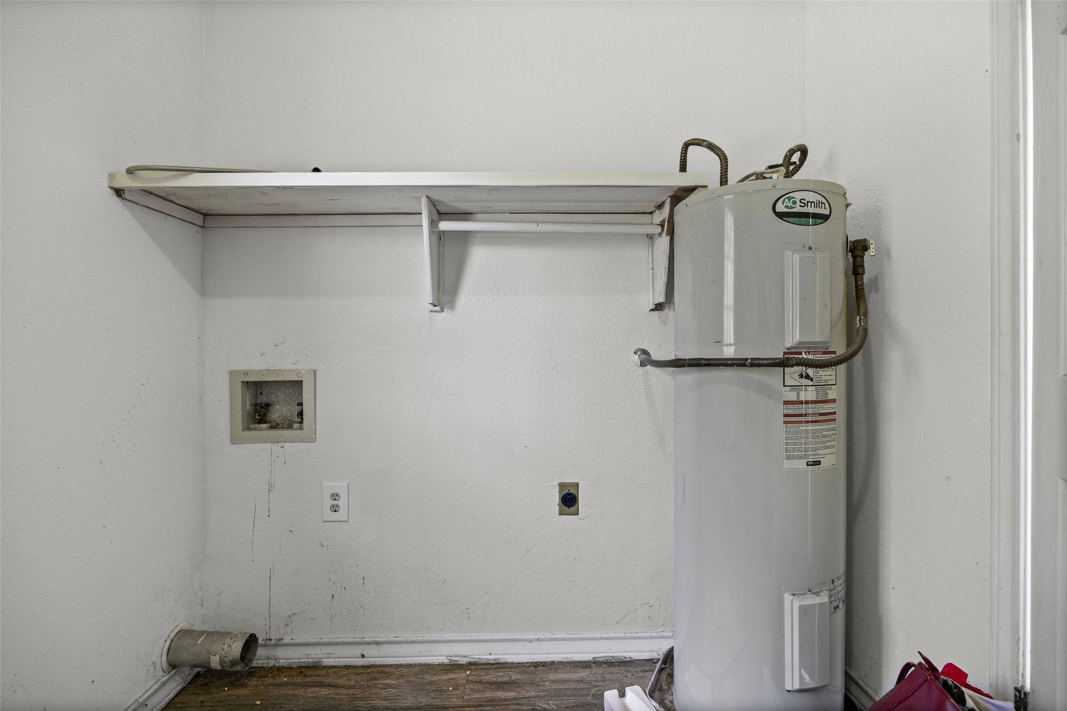 main property photo 17