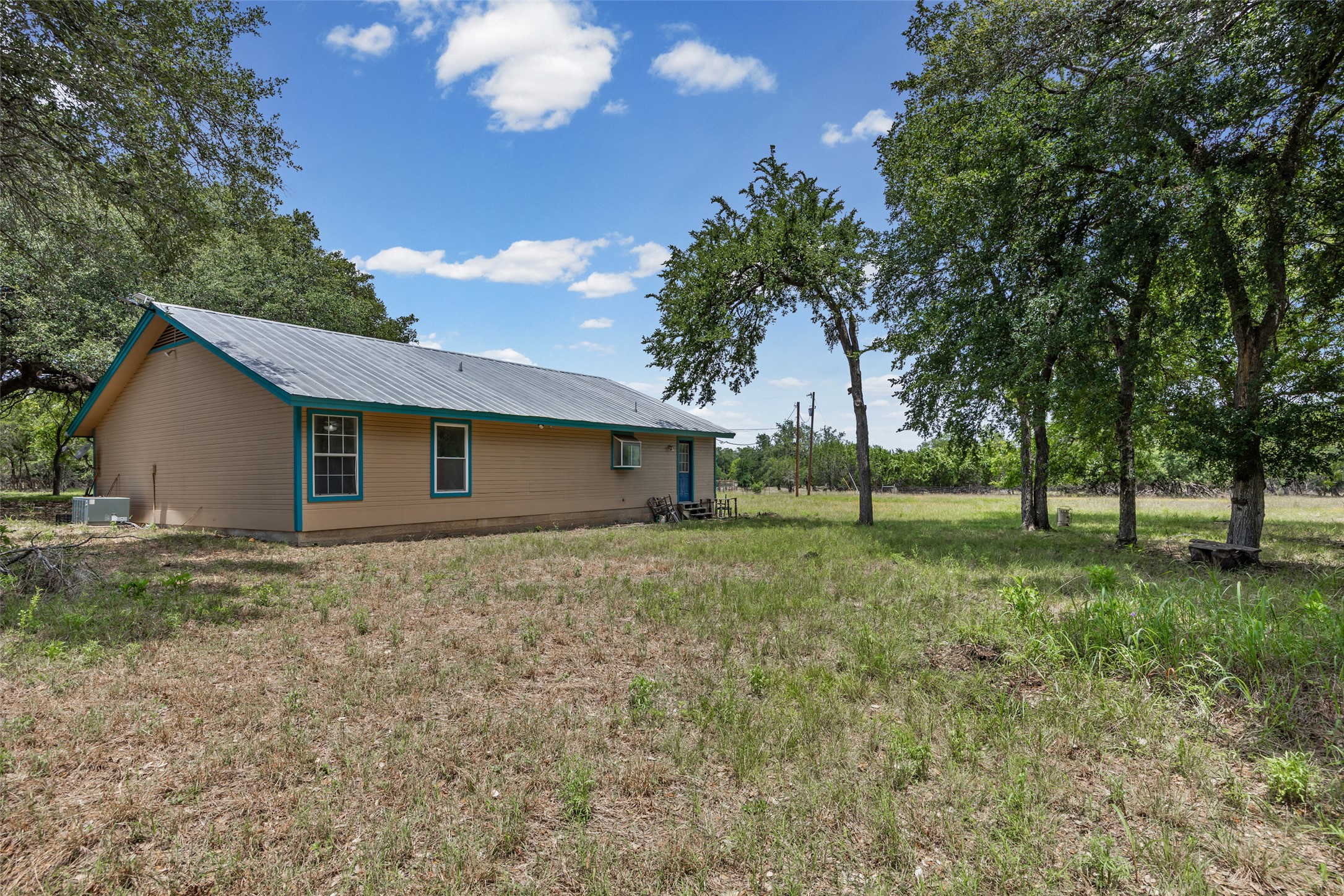 main property photo 8