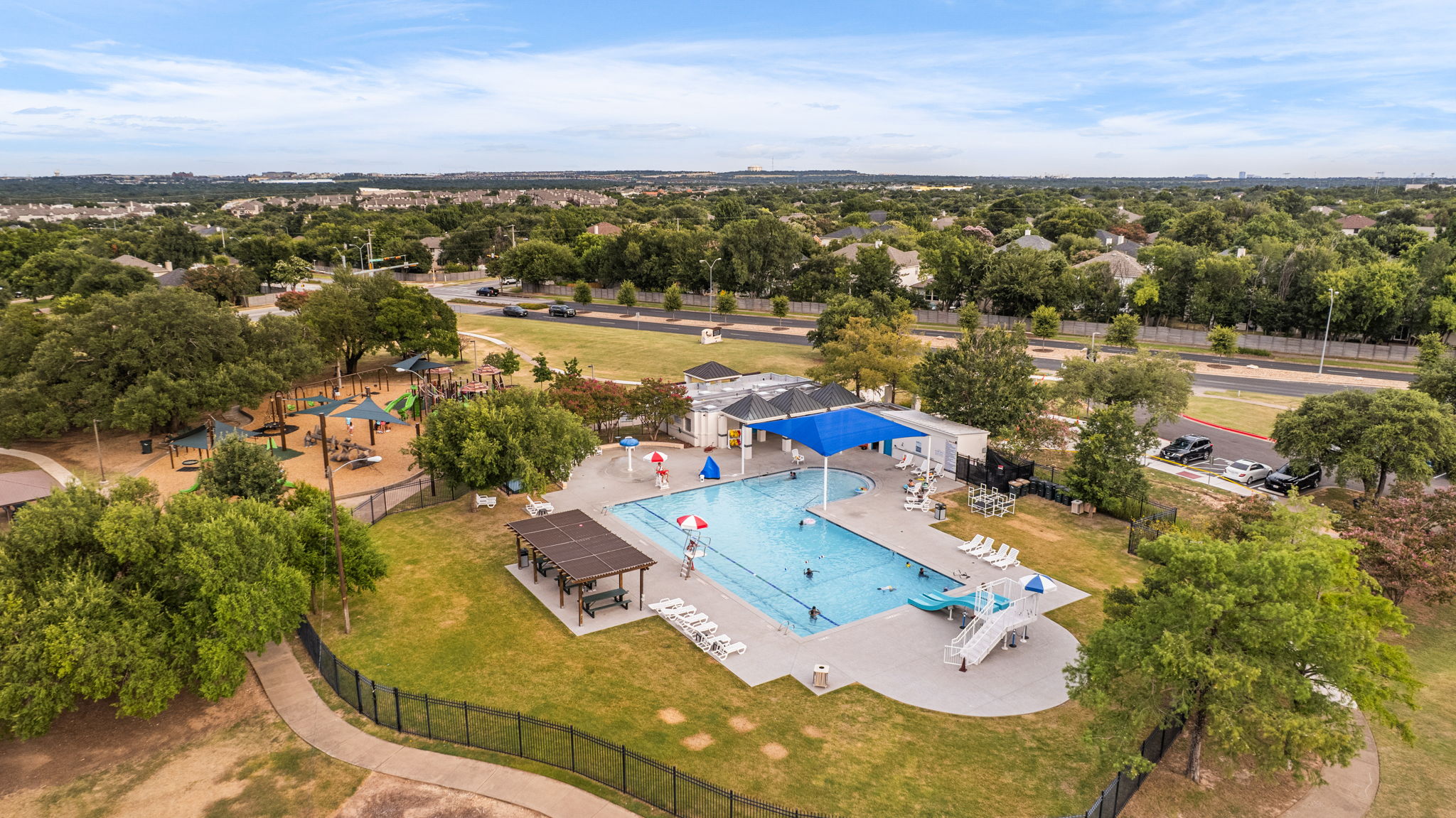 main property photo 37