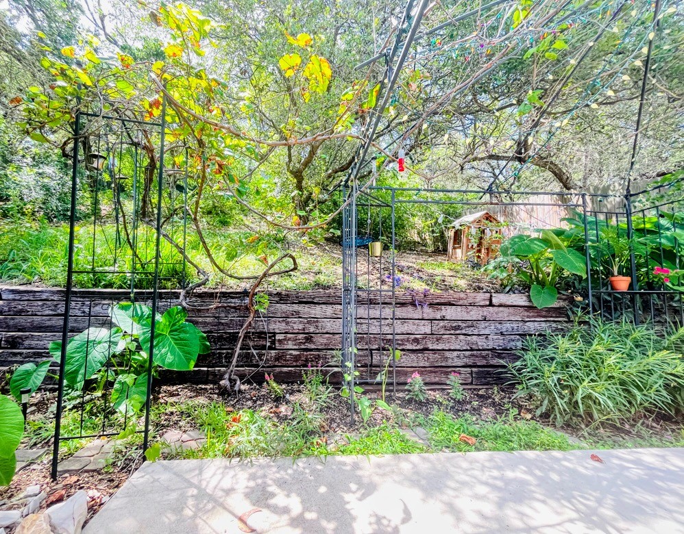 main property photo 27