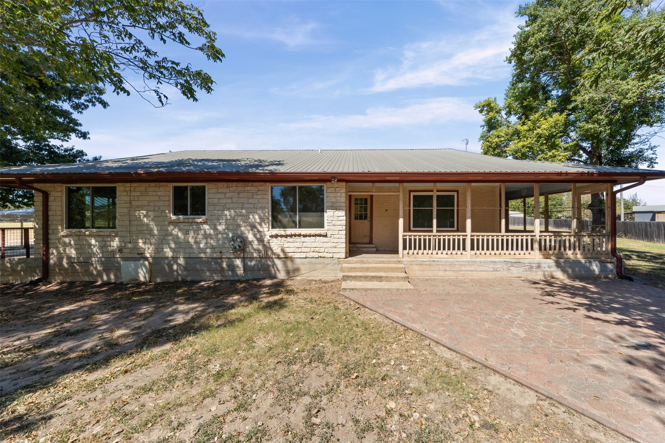 main property photo 32