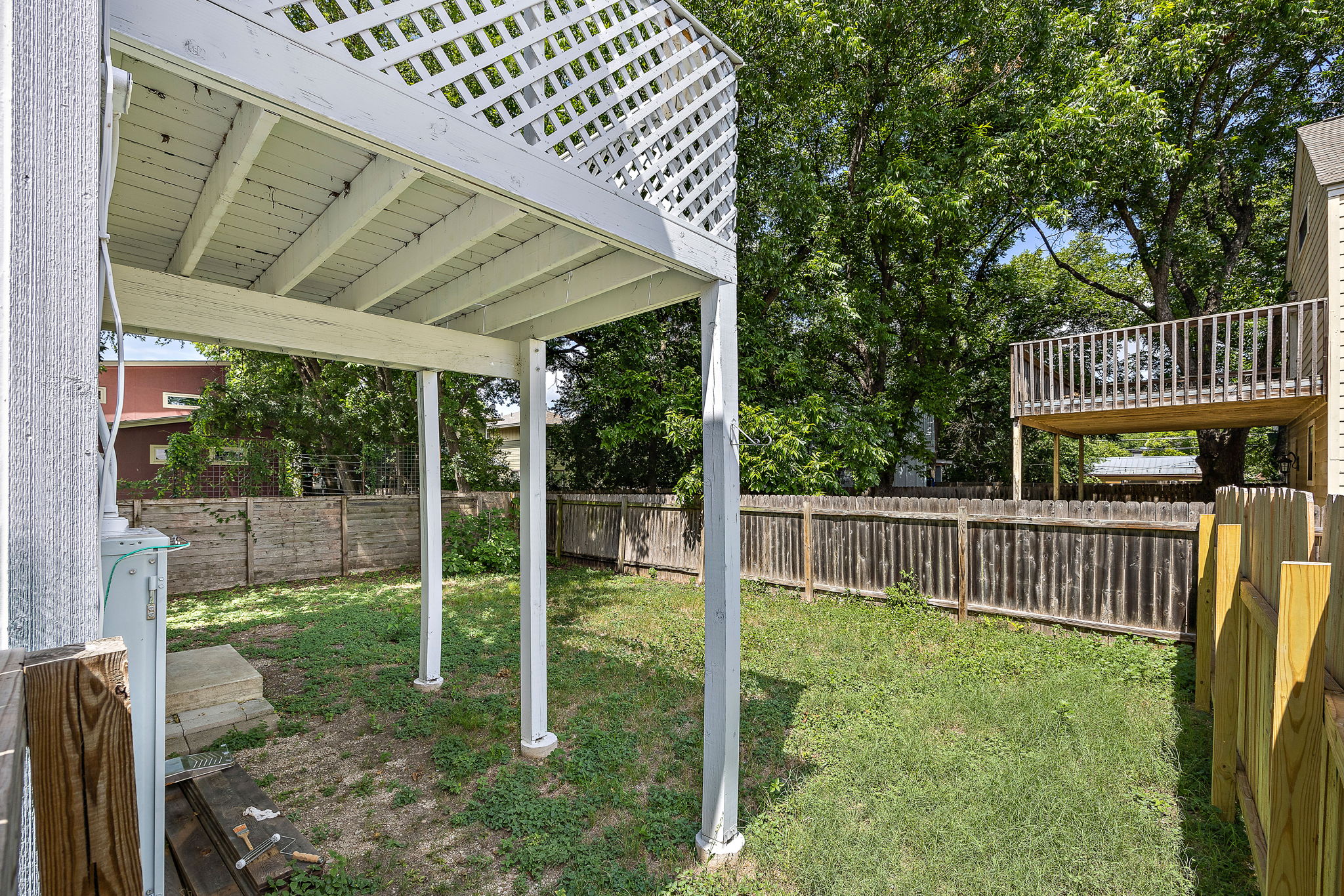 main property photo 34
