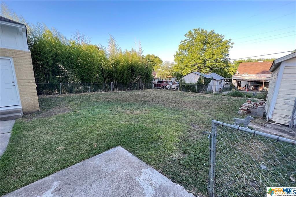 main property photo 16