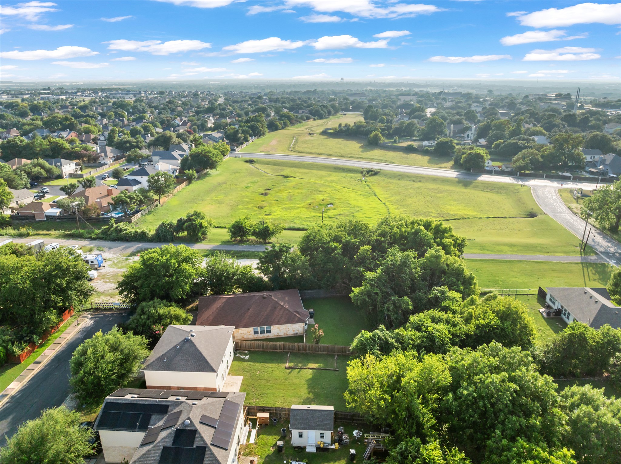main property photo 37