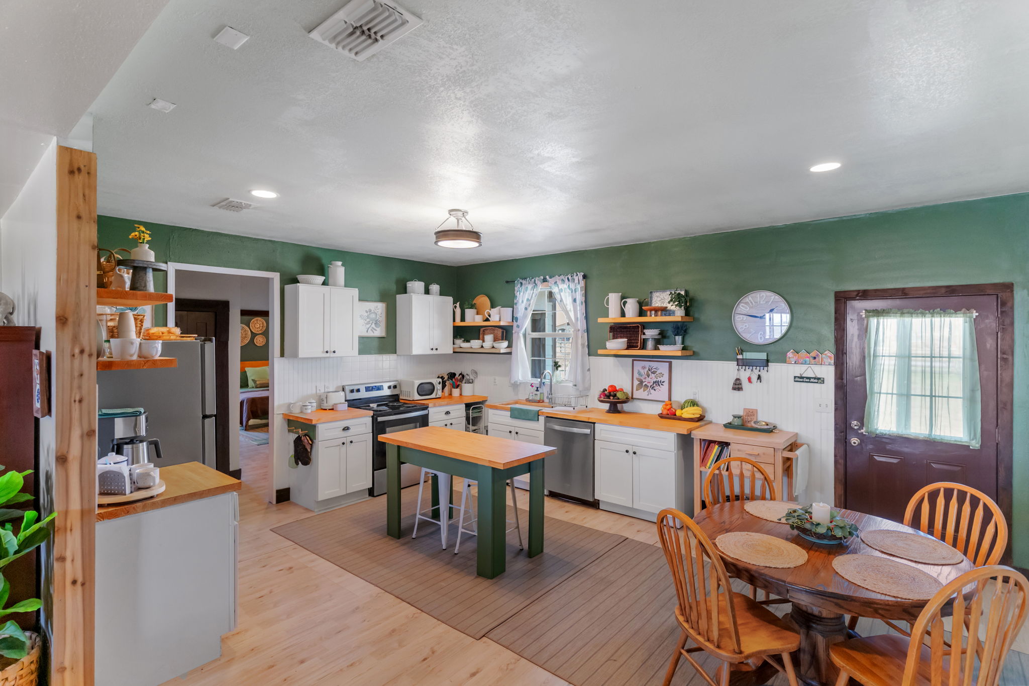 main property photo 12