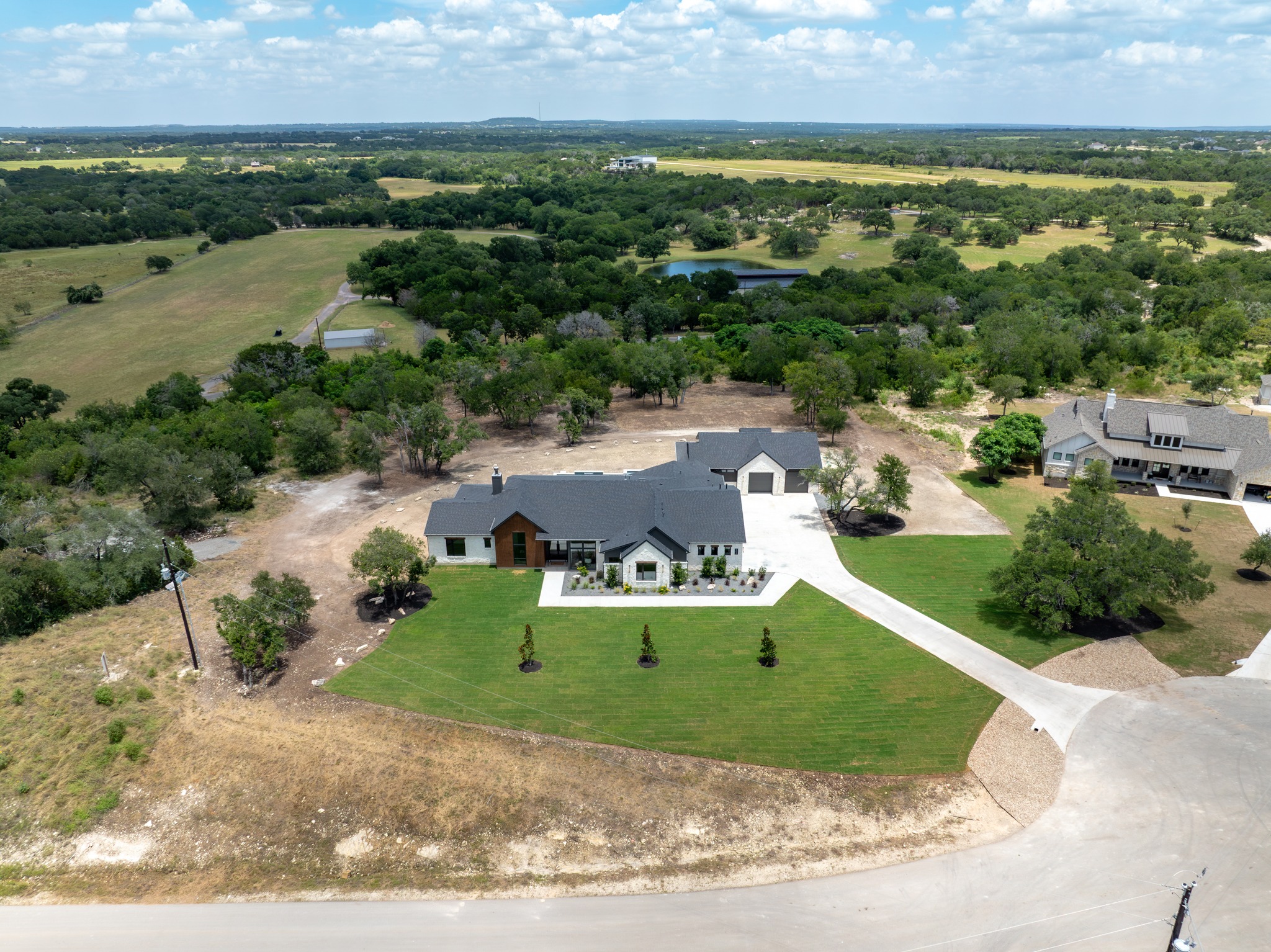 main property photo 37