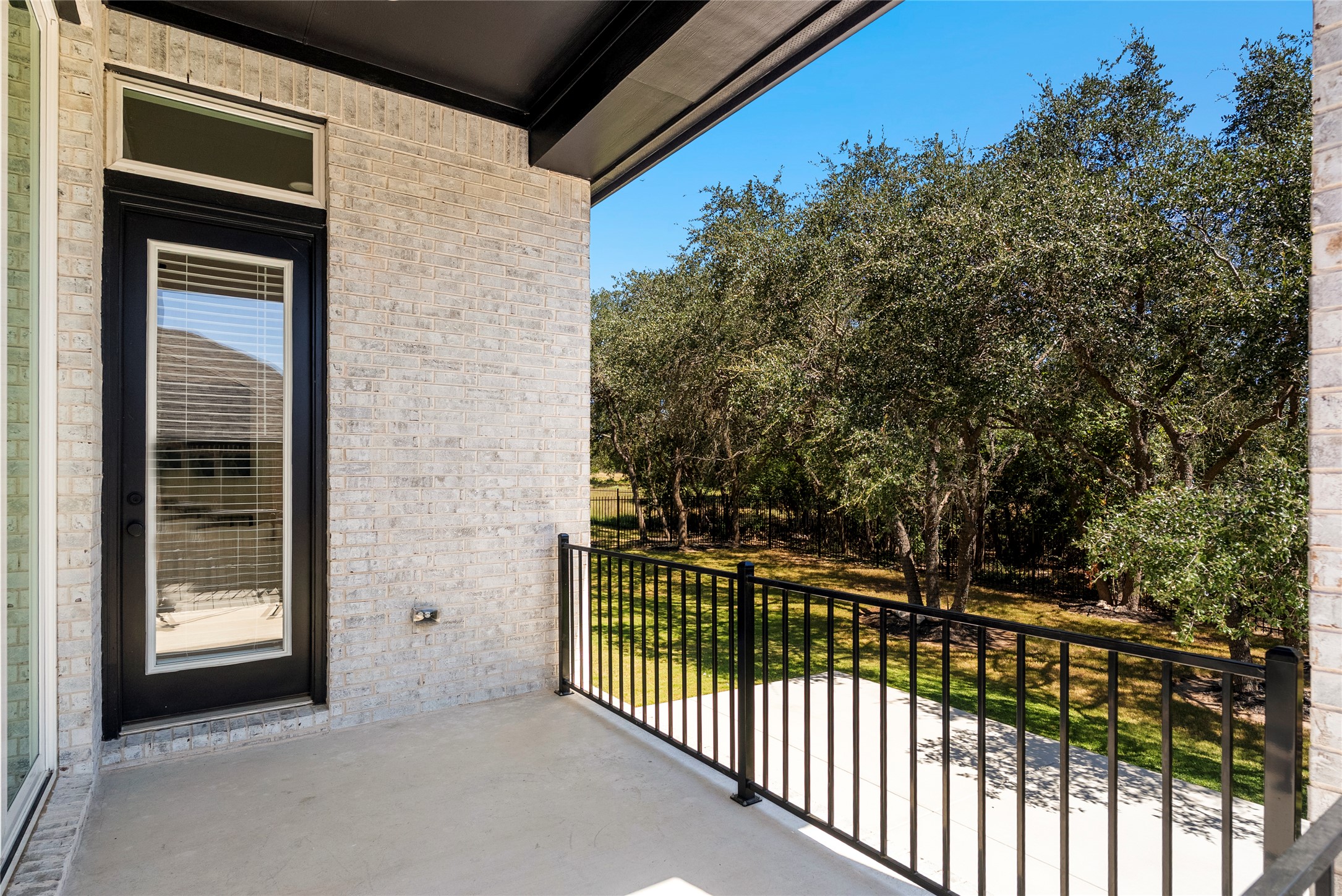 main property photo 37