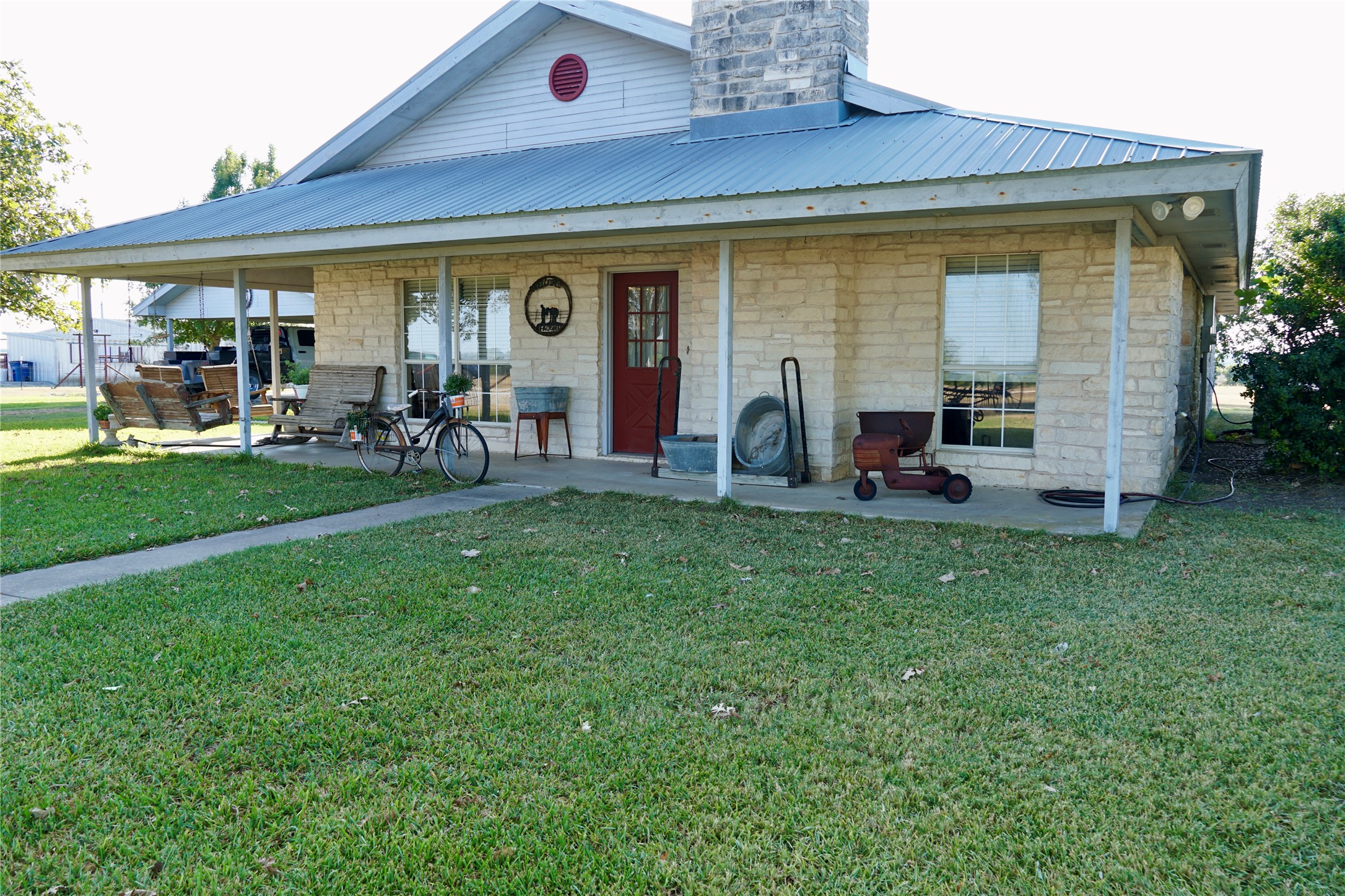 main property photo 26