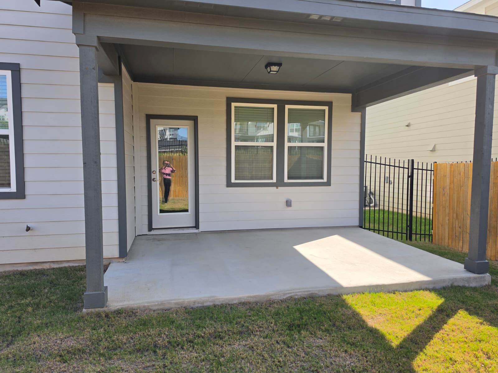 main property photo 9