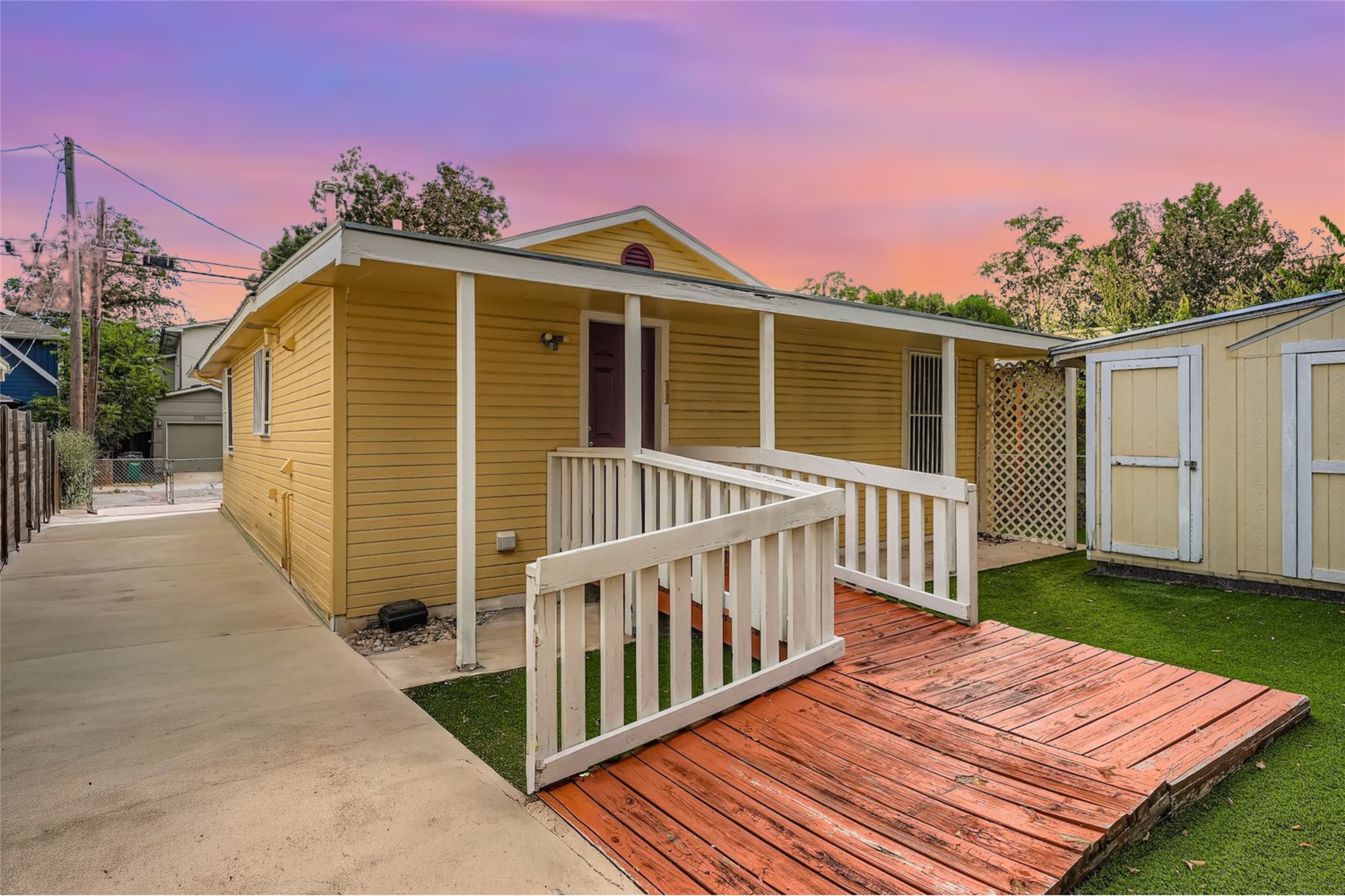 main property photo 30