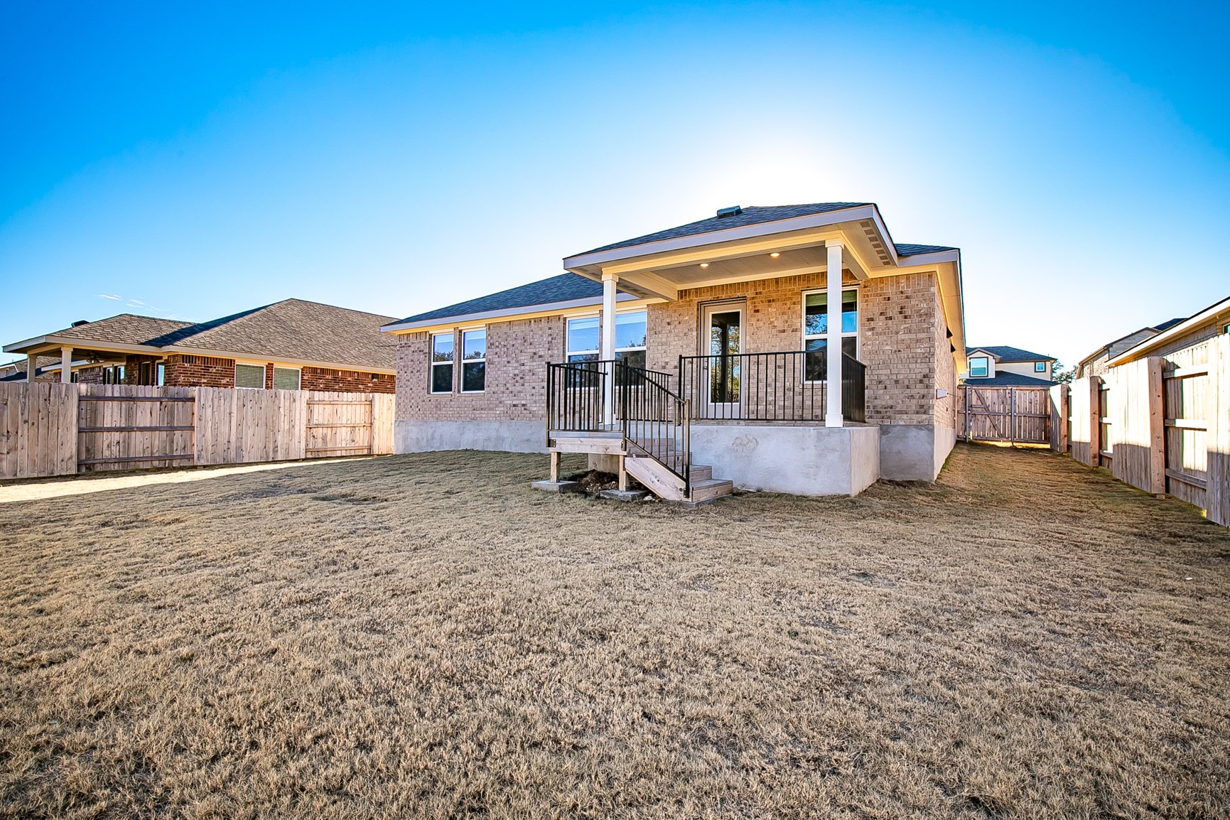 main property photo 24