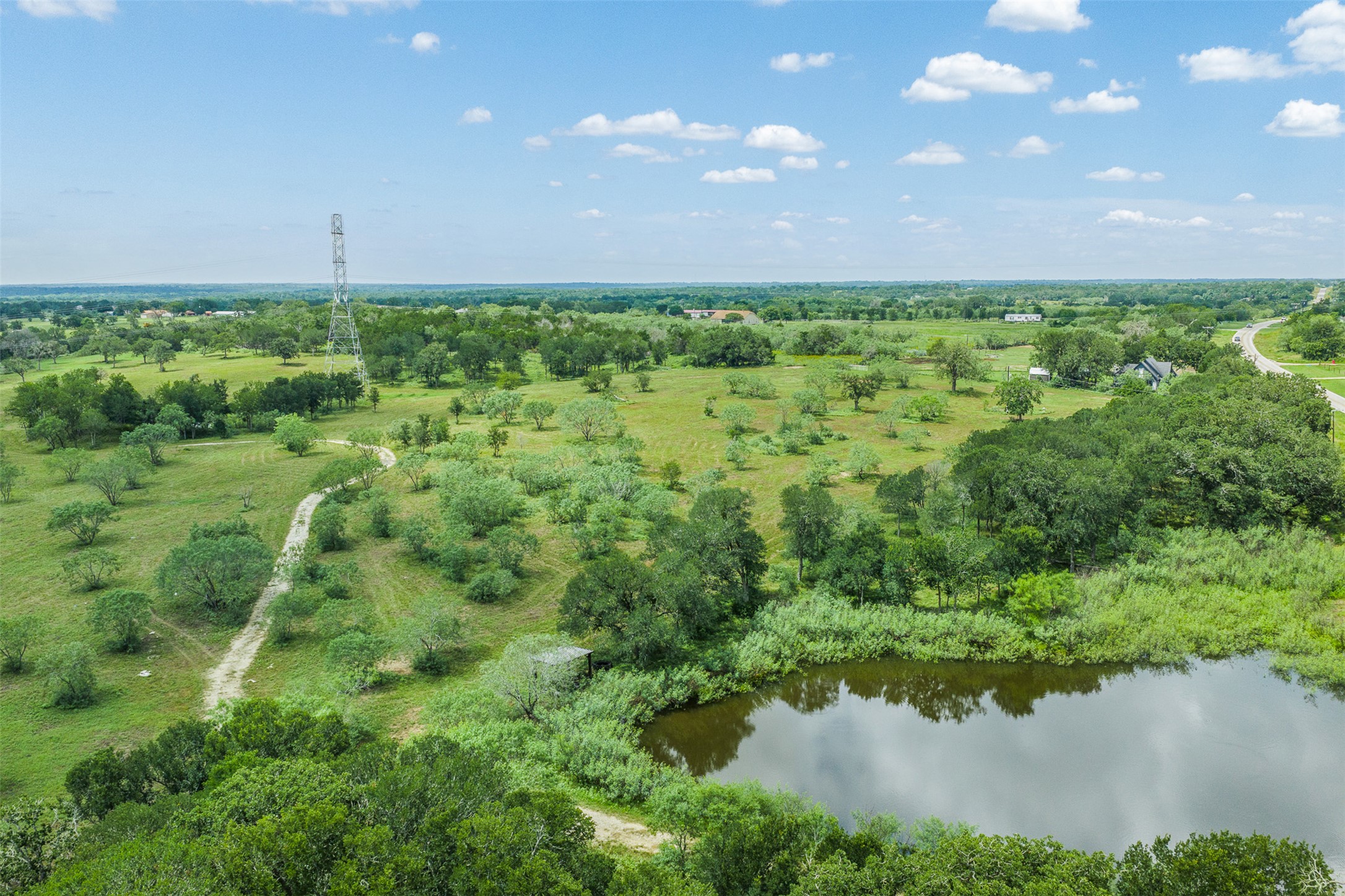 main property photo 17