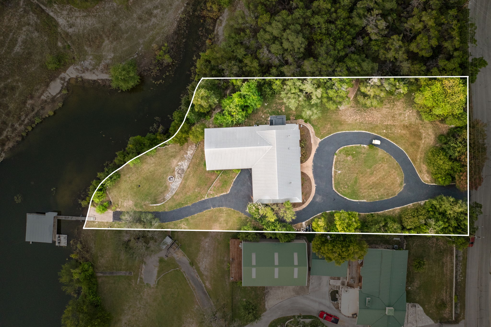 main property photo 35