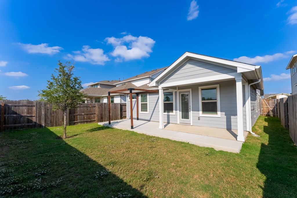 main property photo 4
