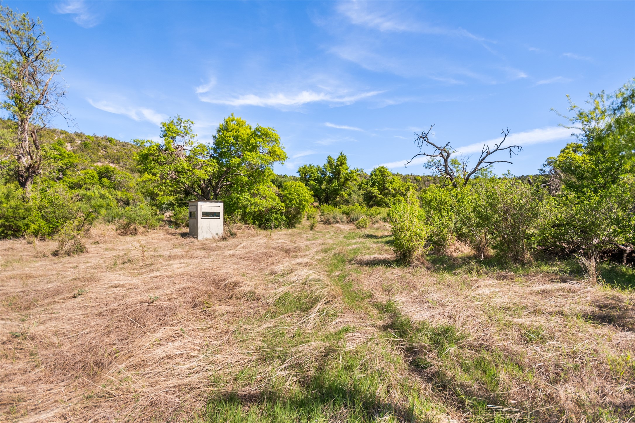 main property photo 27