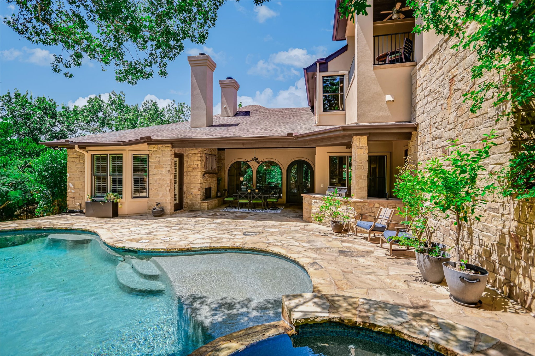main property photo 36