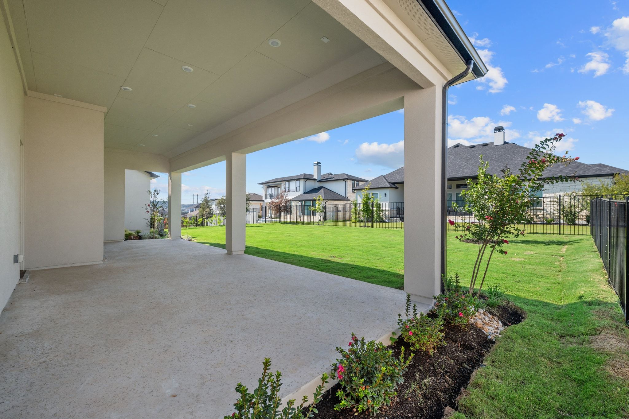 main property photo 31