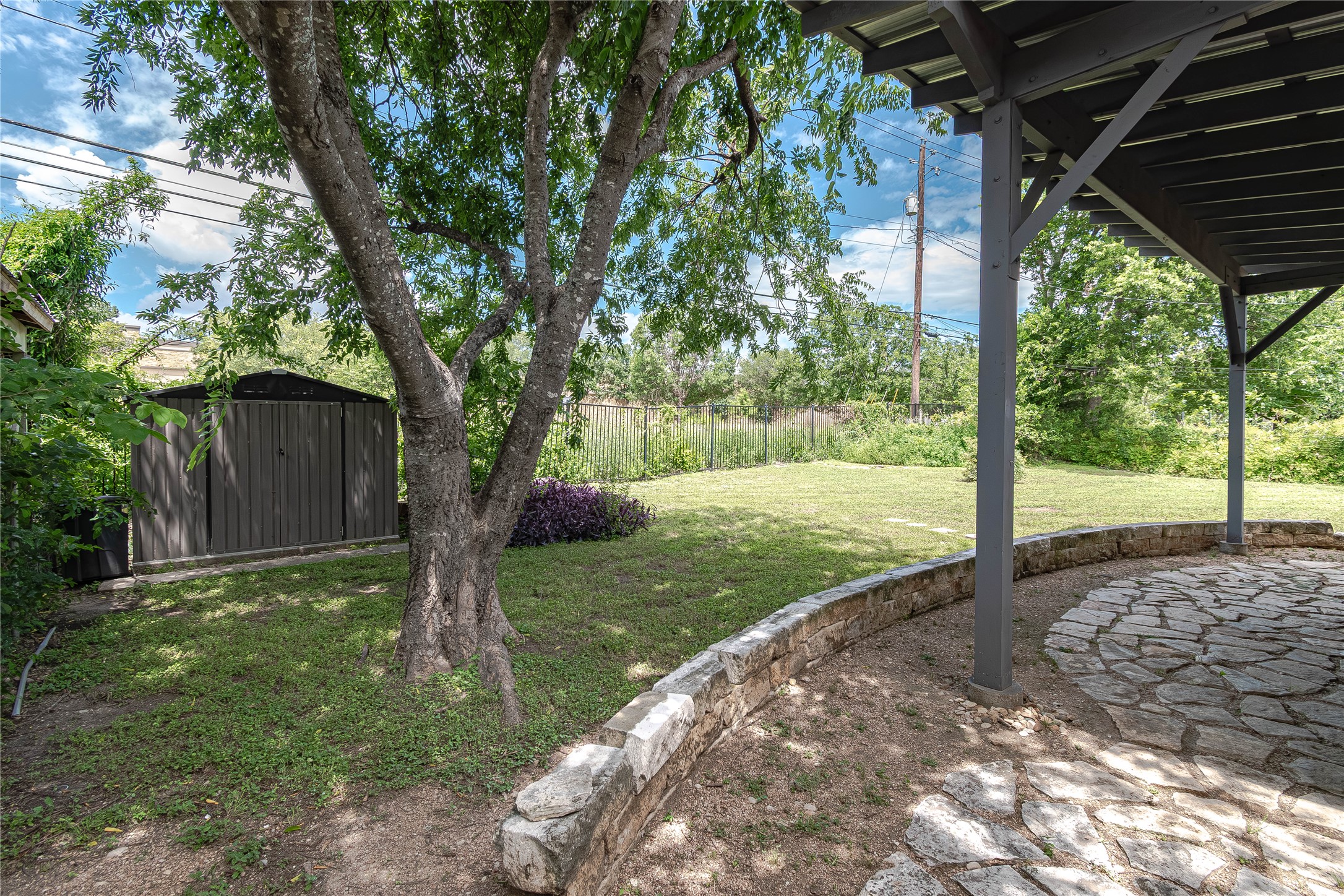 main property photo 29