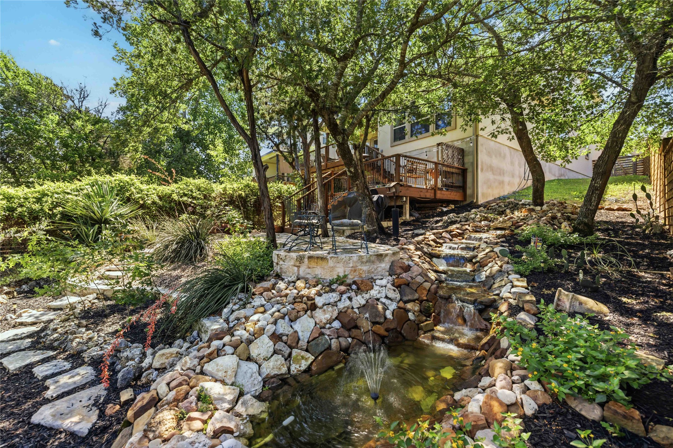 main property photo 10