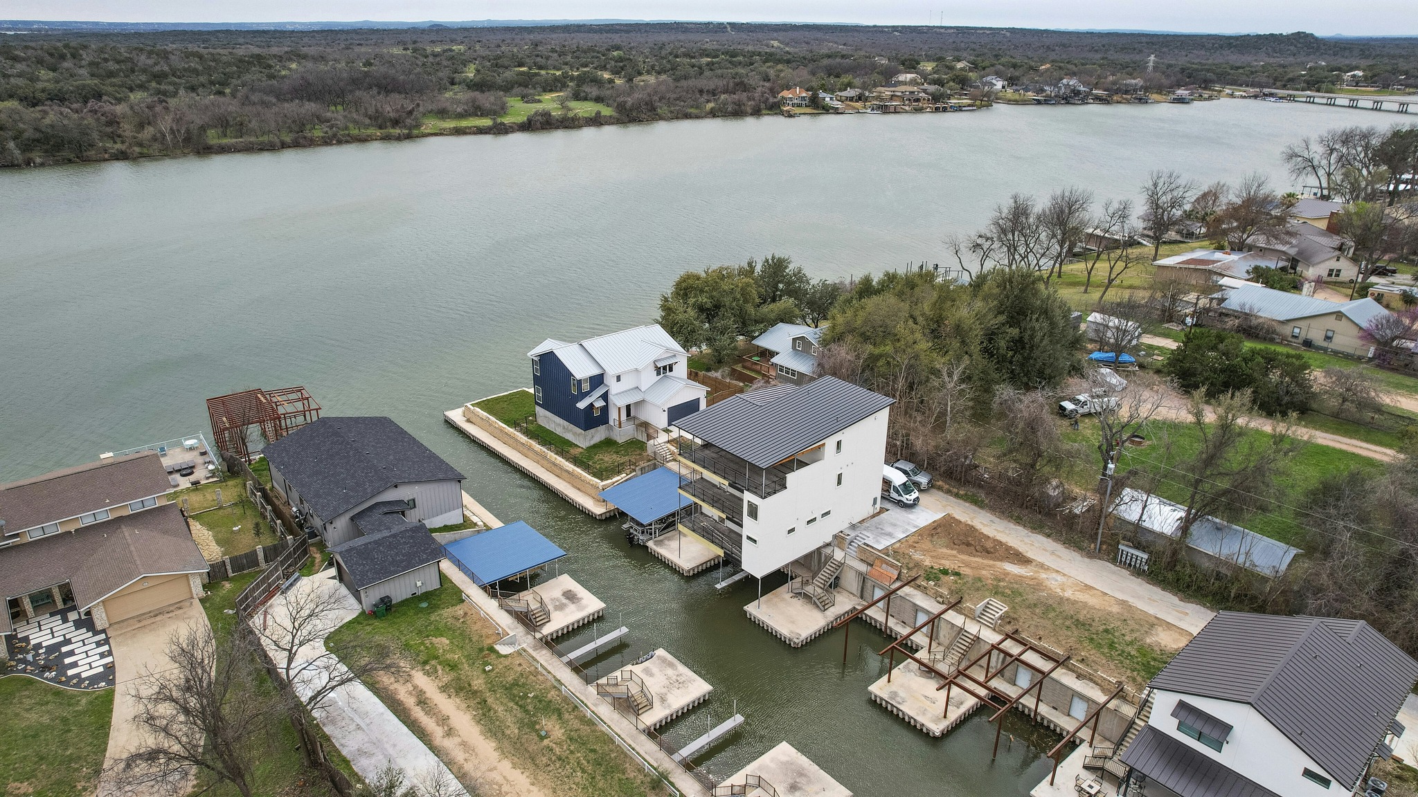 main property photo 17
