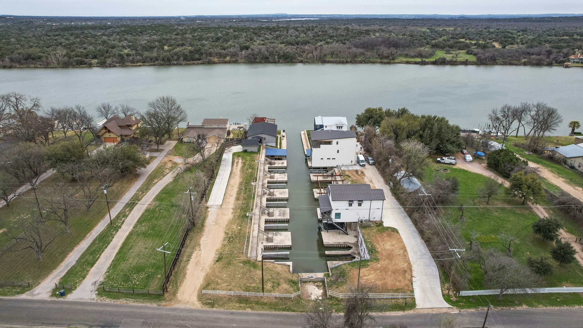 main property photo 18