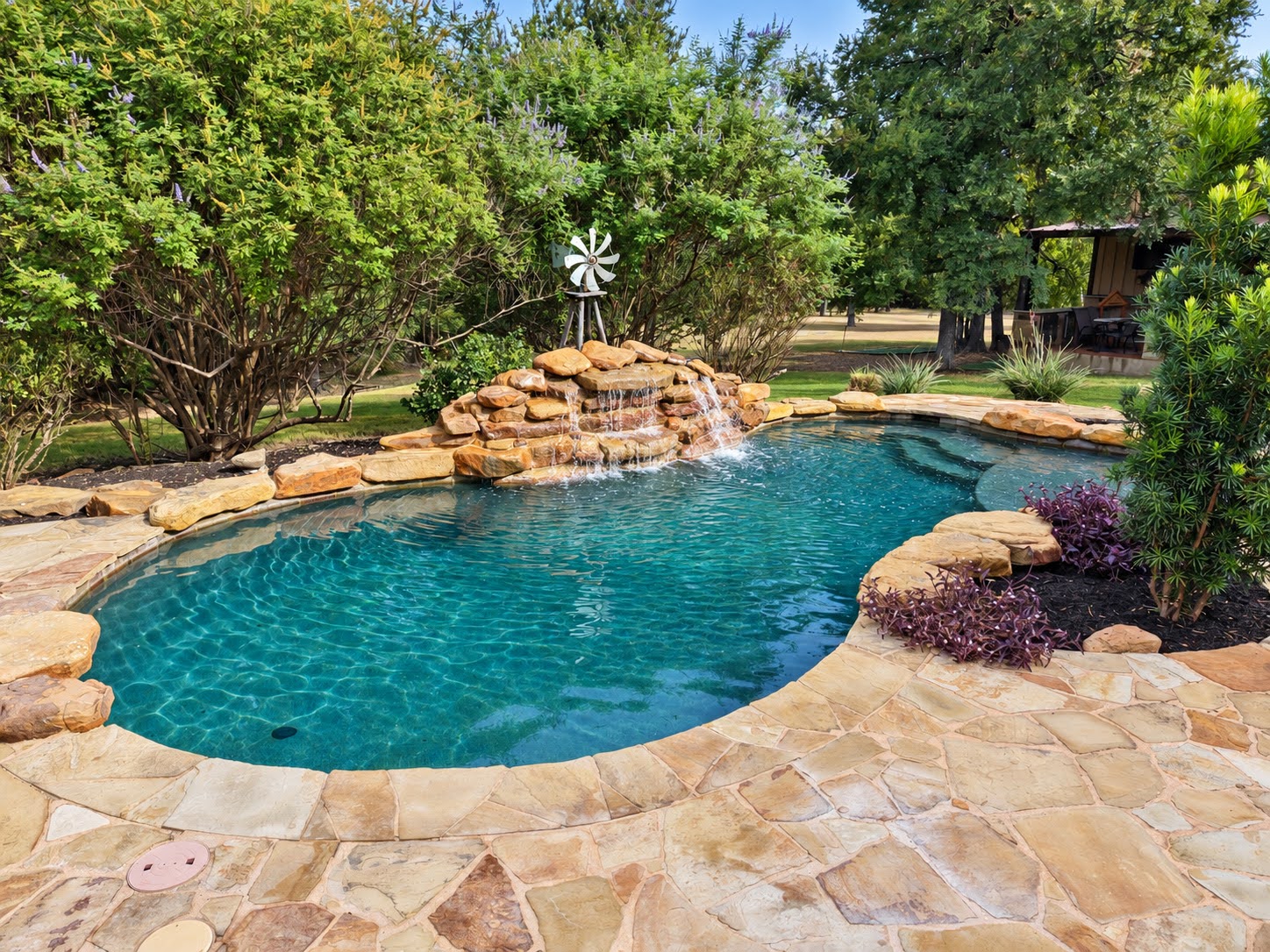 main property photo 36