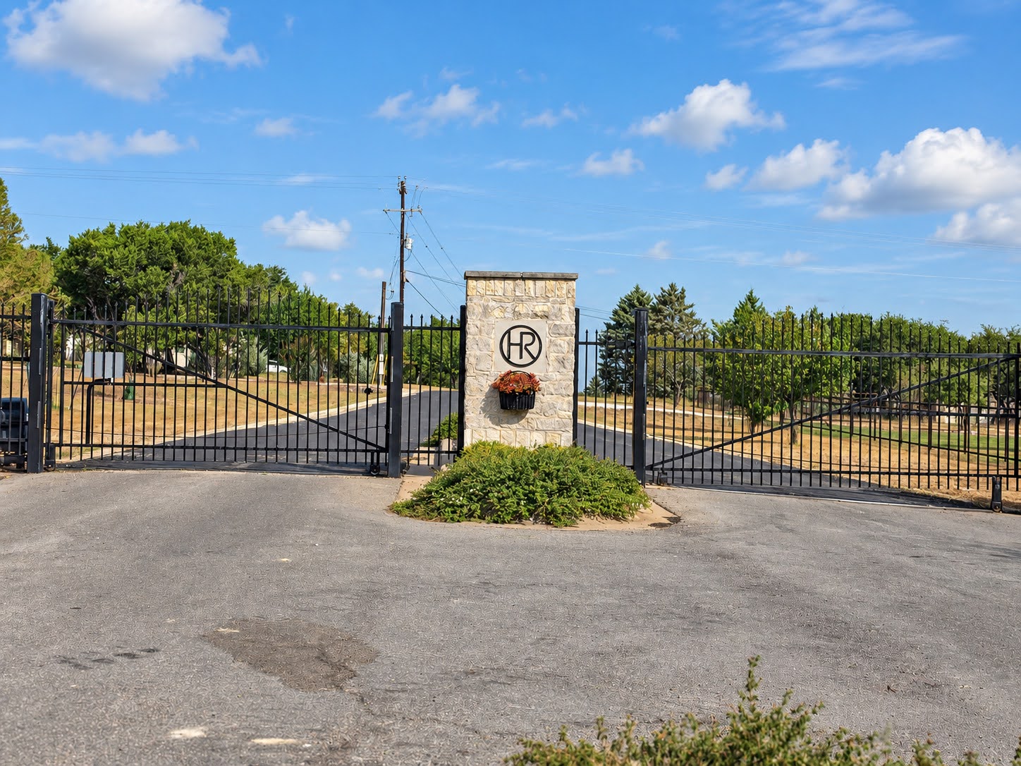 main property photo 39