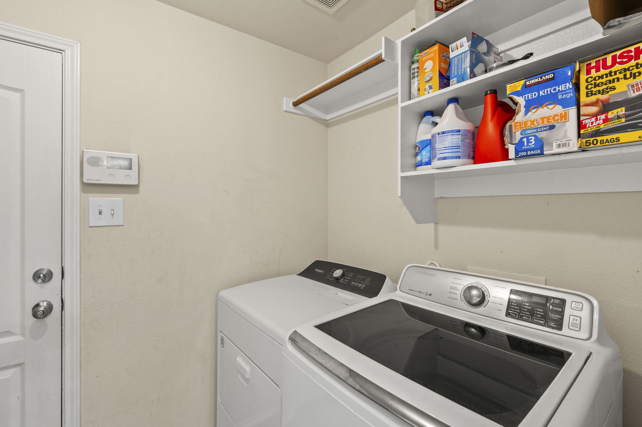 main property photo 11