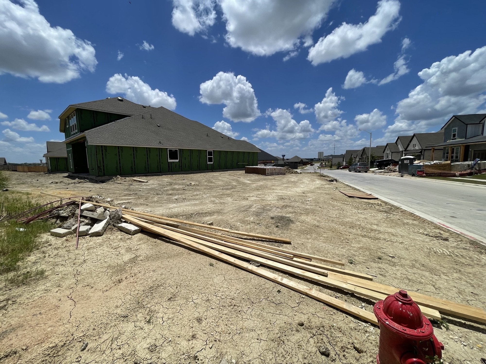 main property photo 11