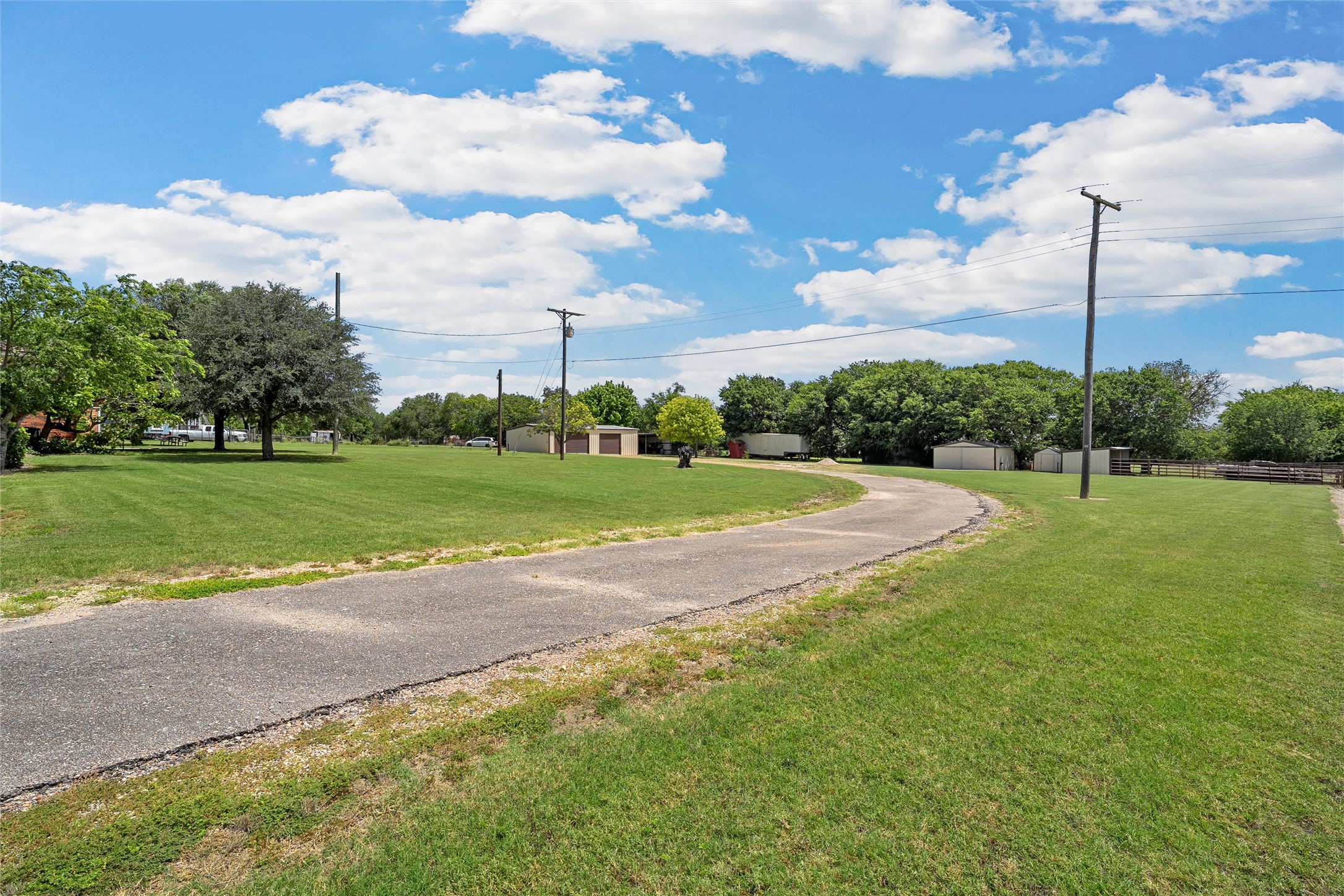 main property photo 35