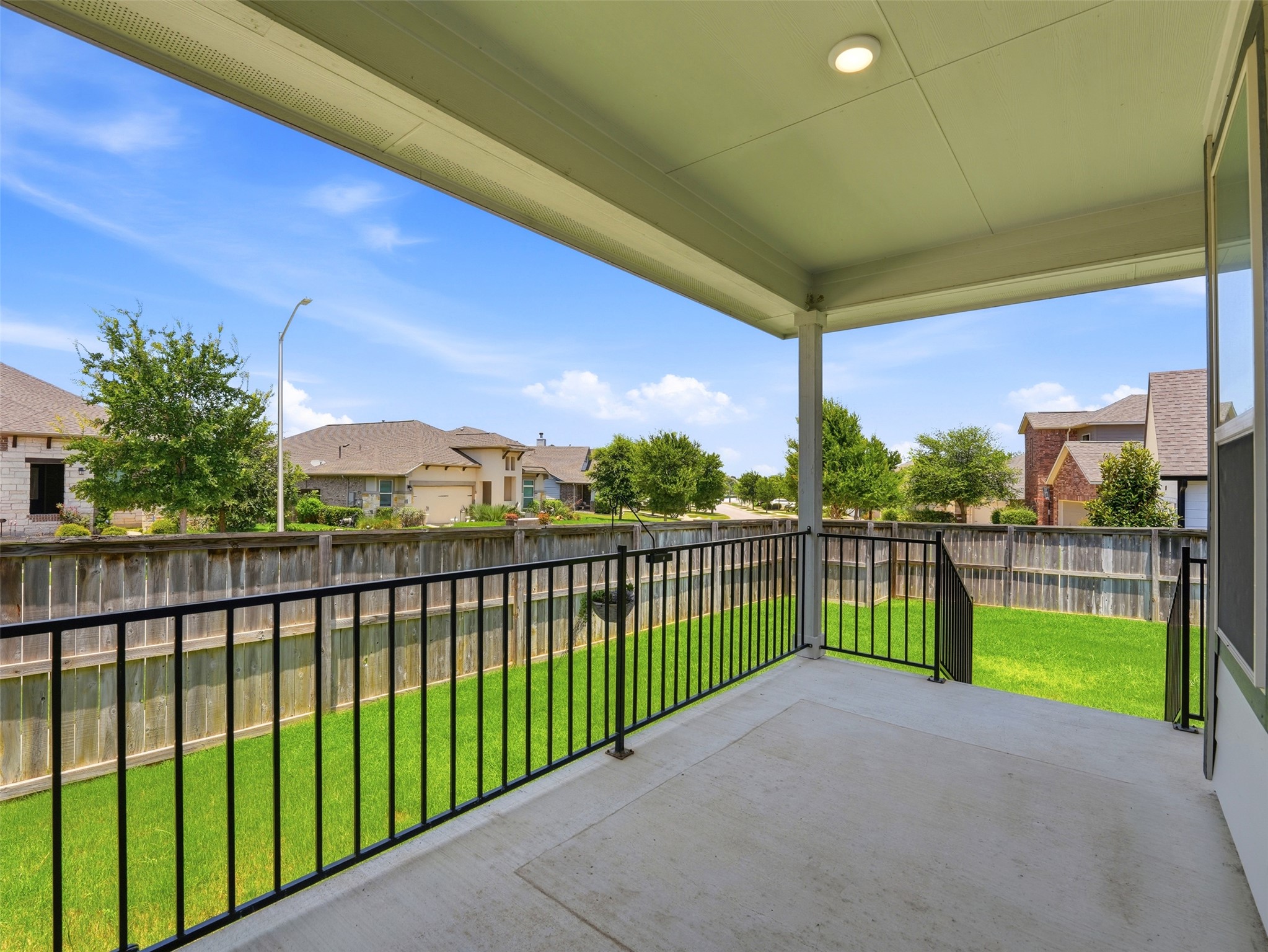 main property photo 36