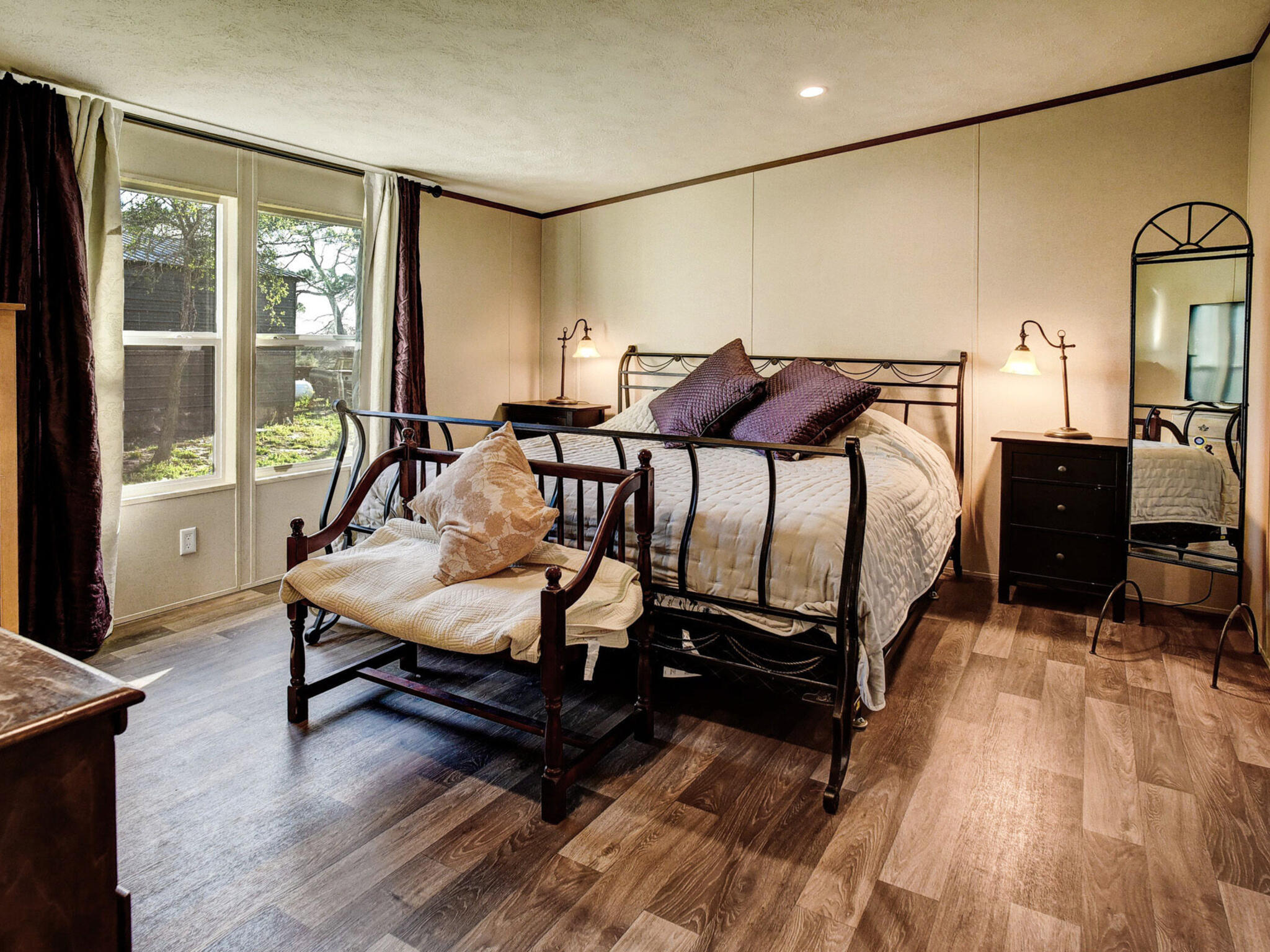 main property photo 22