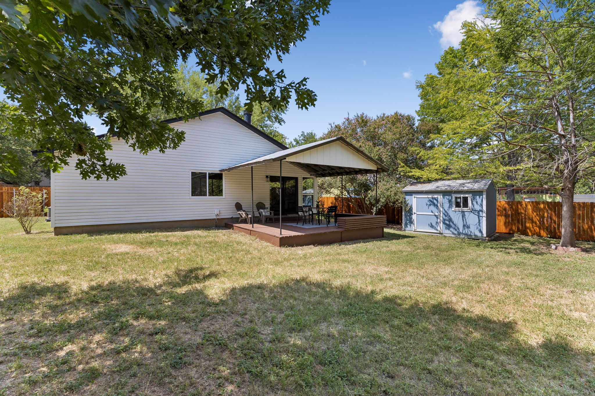 main property photo 32