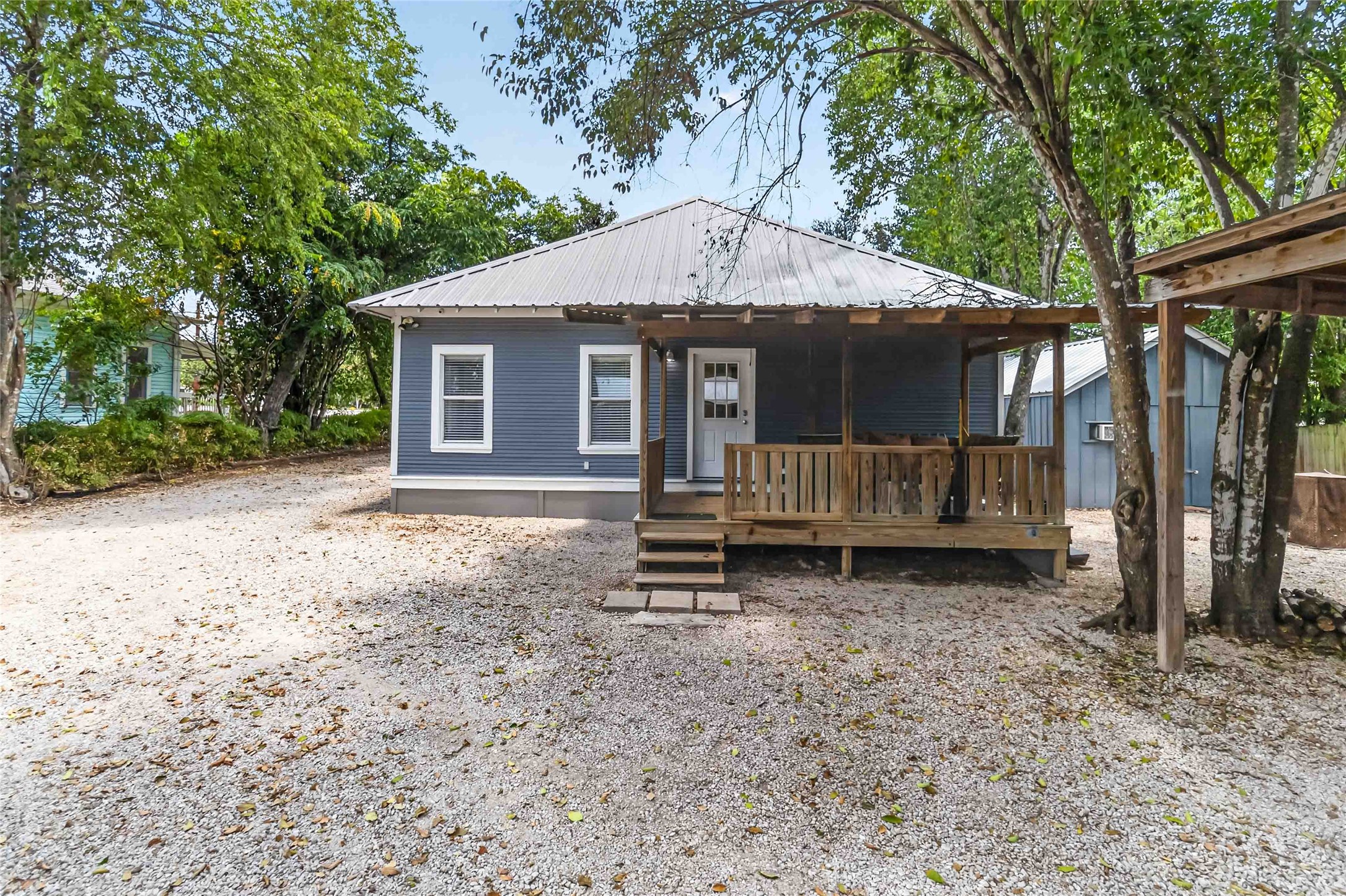 main property photo 26