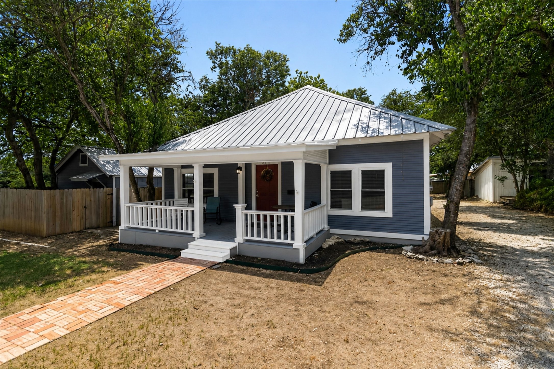 main property photo 35