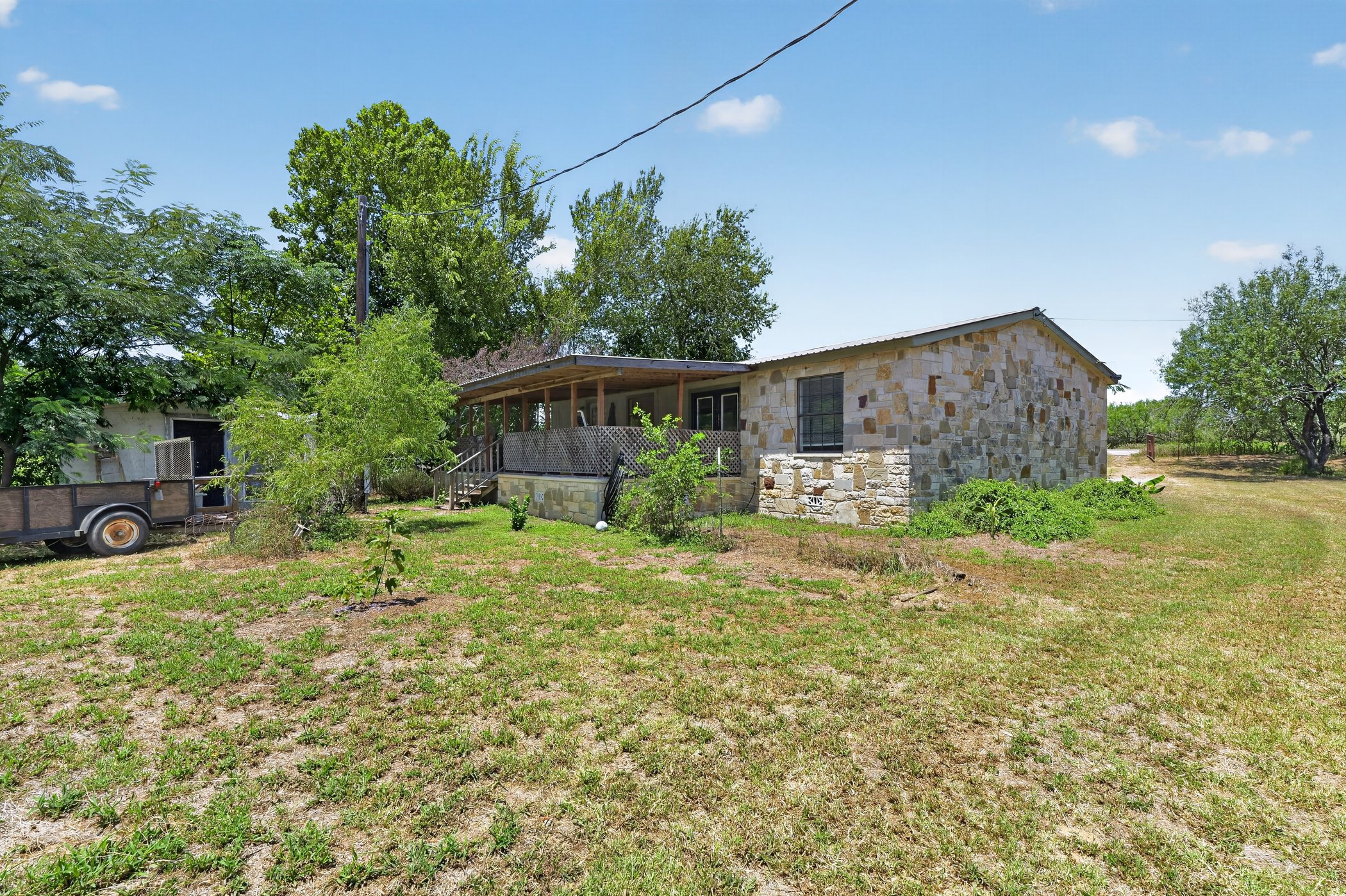 main property photo 10