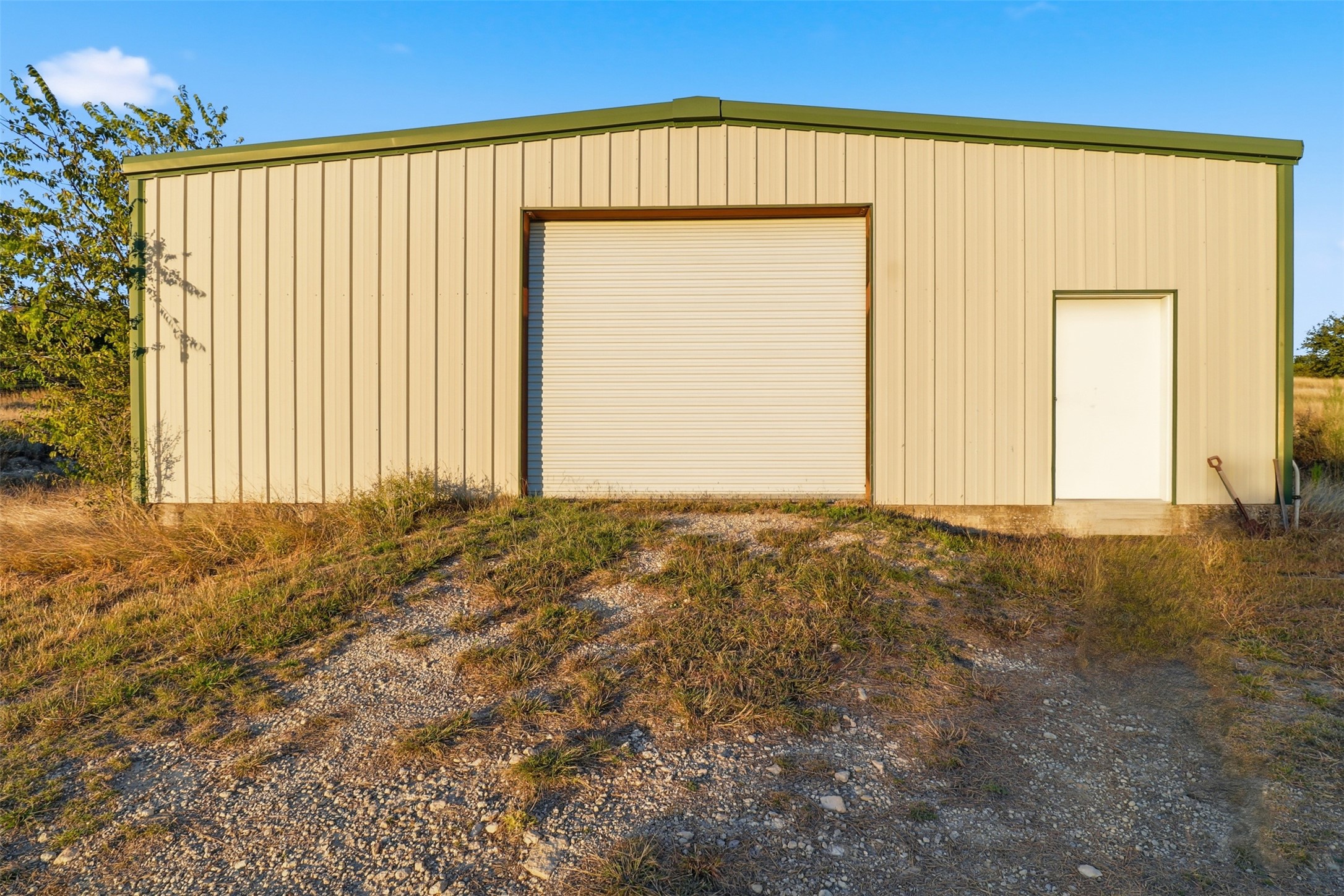 main property photo 21