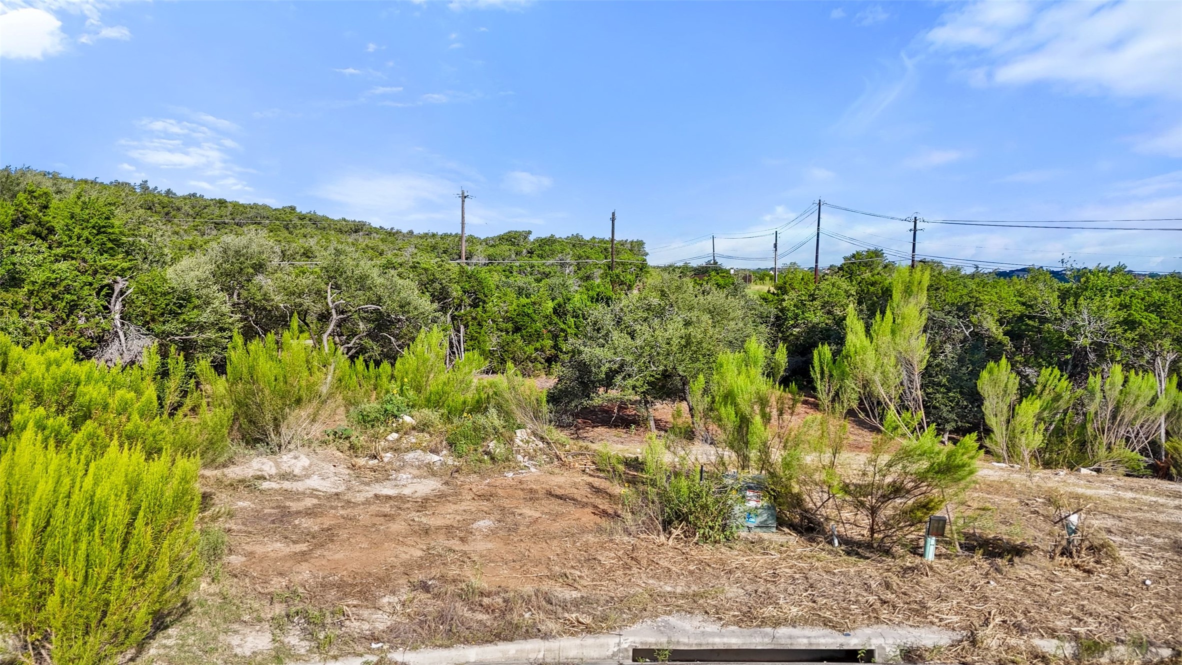 main property photo 11