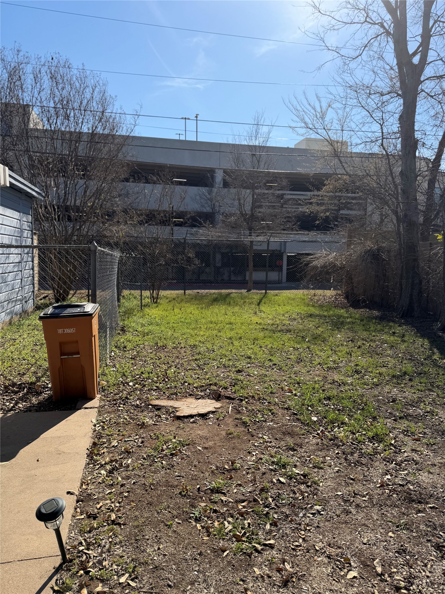 main property photo 5