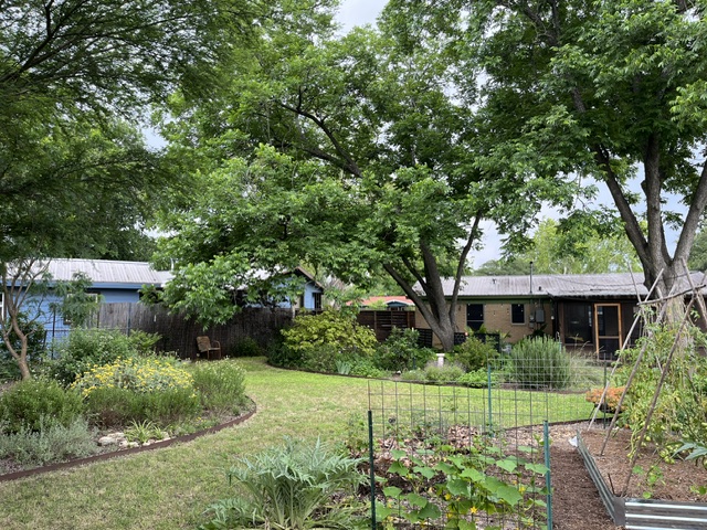 main property photo 18