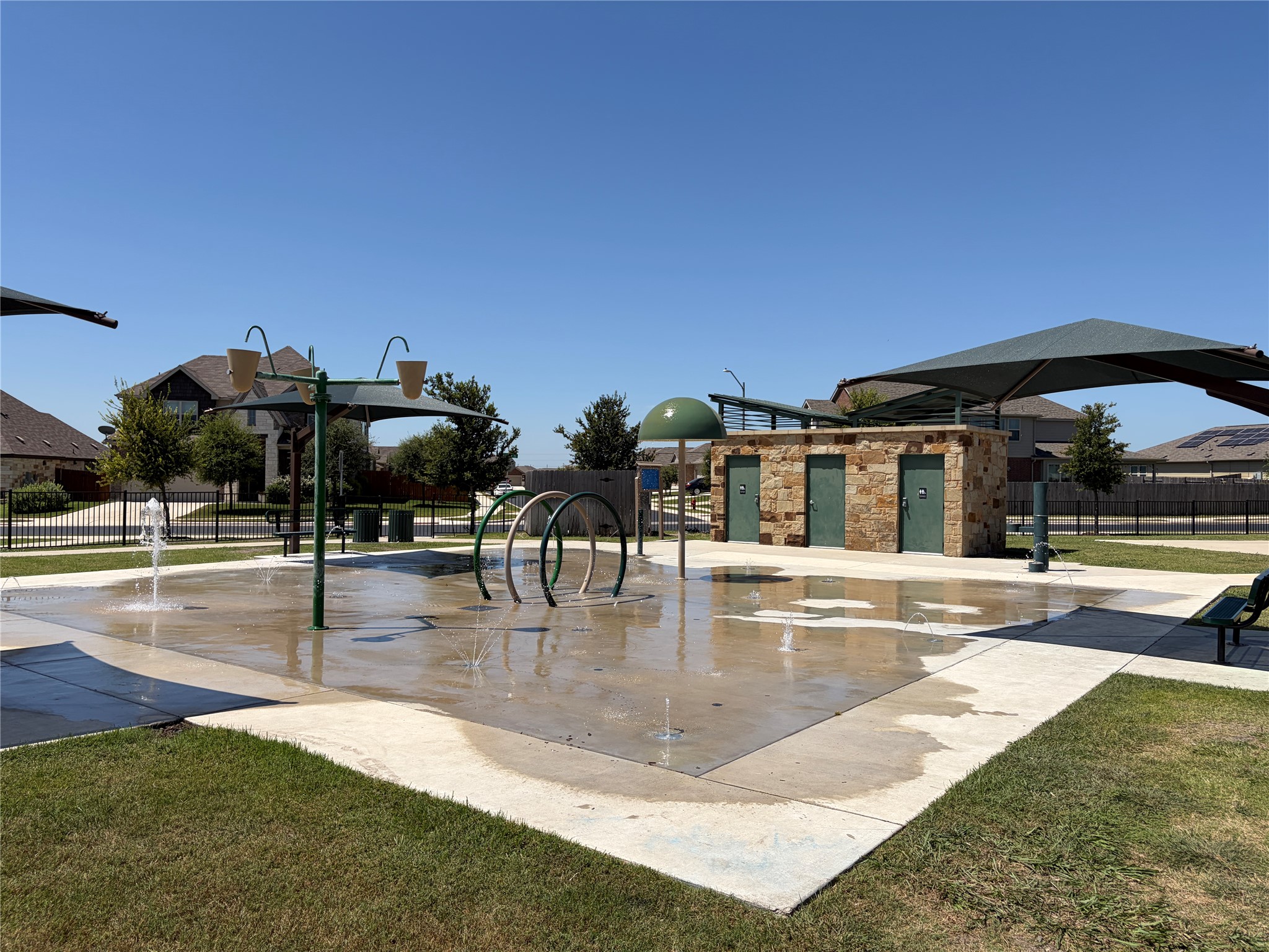 main property photo 12