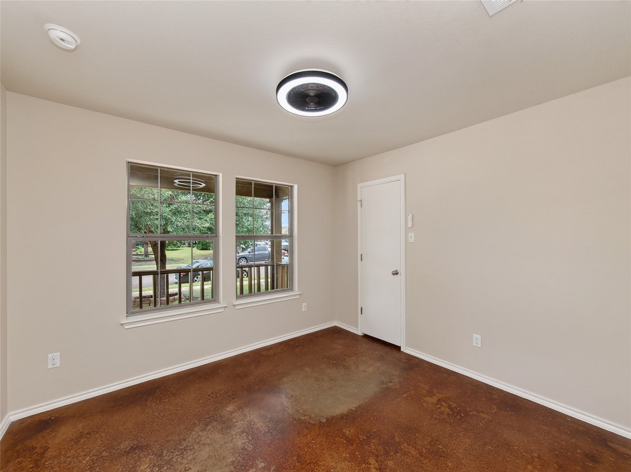 main property photo 20